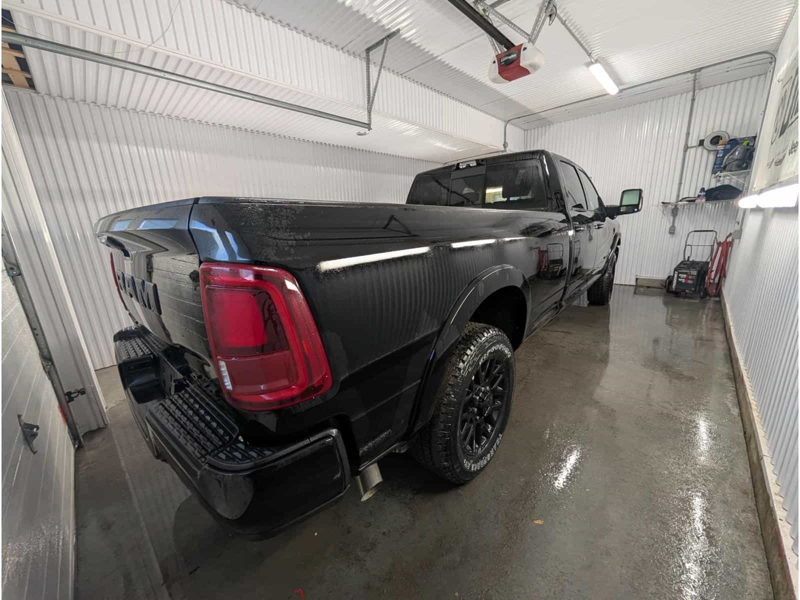 2025 RAM 2500 Limited - Image 4