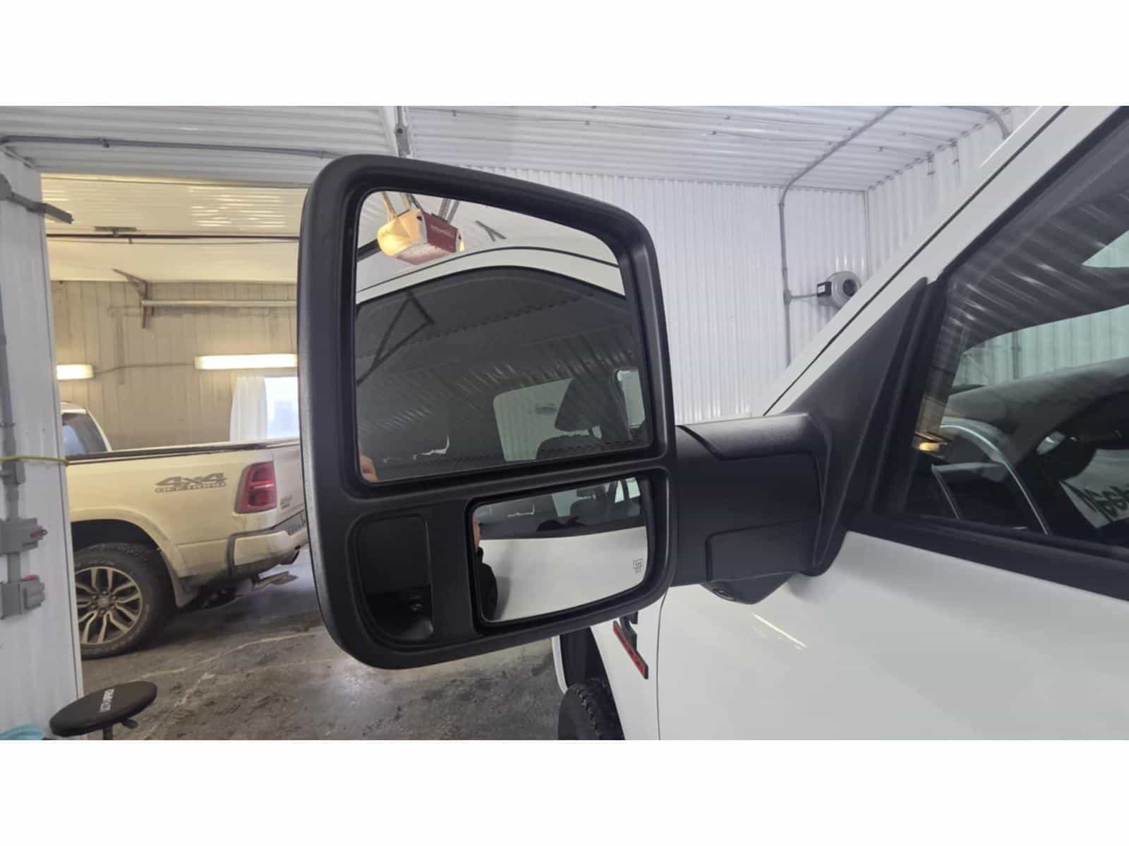 Image 15 RAM 2500 Big Horn 2024