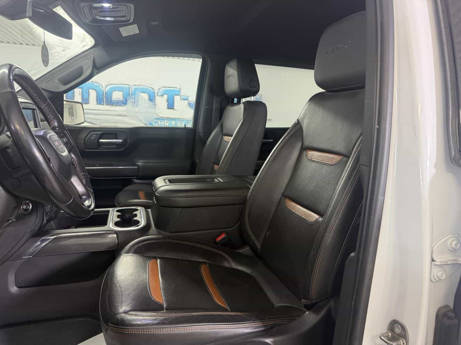 2022 GMC Sierra AT4 - Image 10