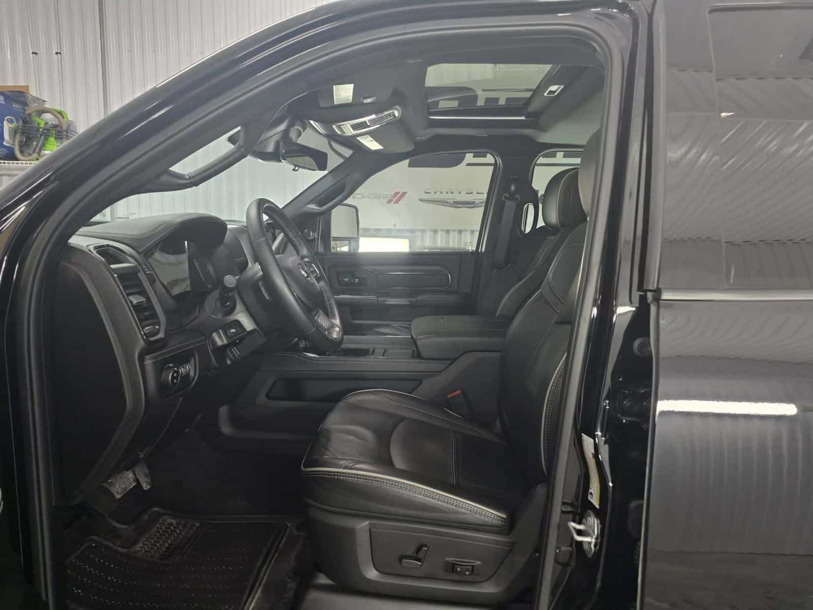 2024 RAM 2500 Limited - Image 5