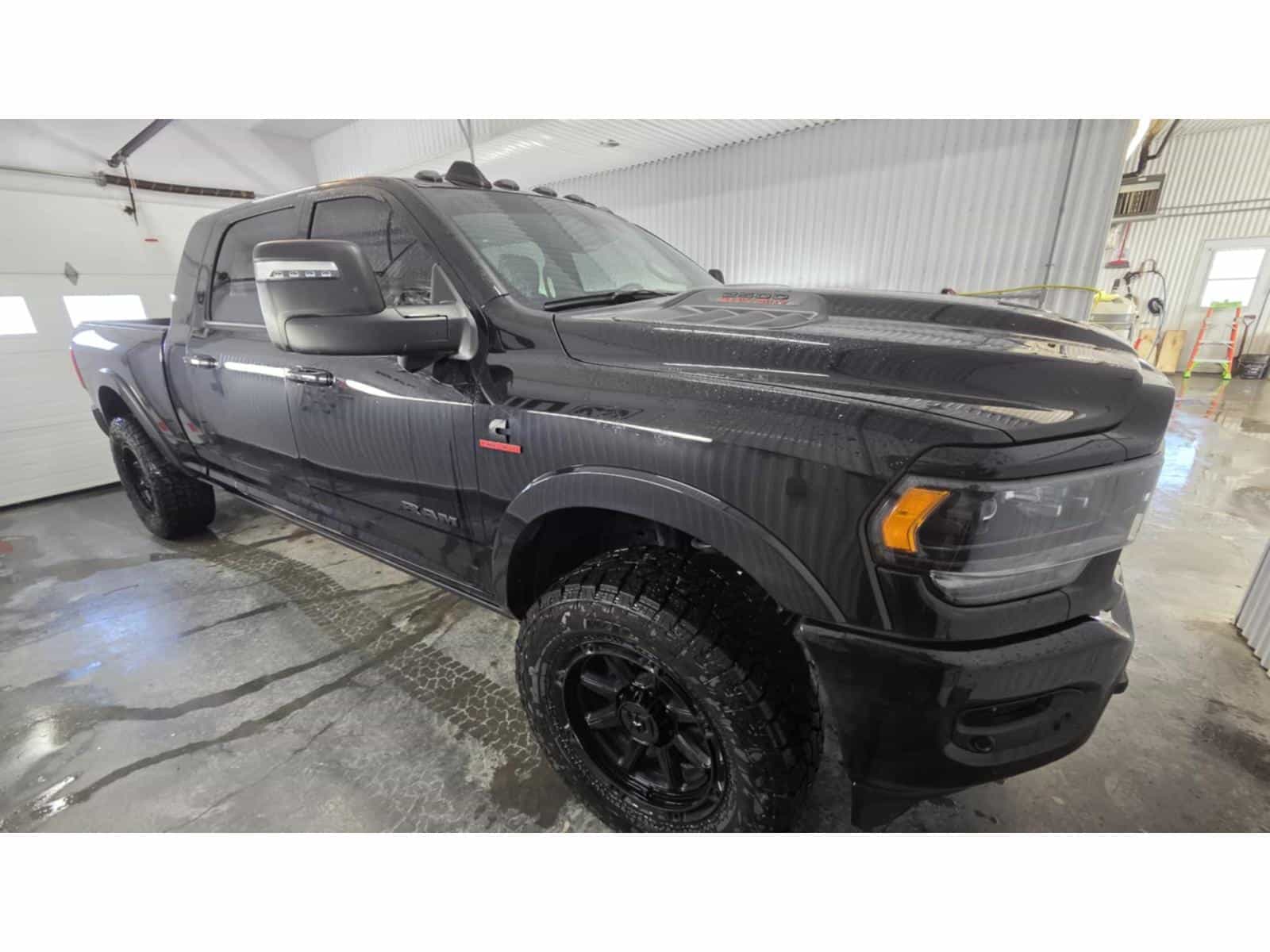 2024 RAM 2500 Limited - Image 3