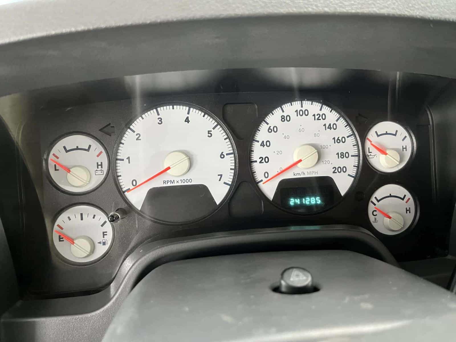 2007 Dodge Ram ST - Image 6