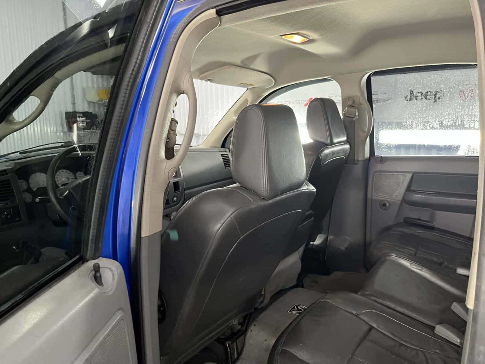 2007 Dodge Ram ST - Image 8