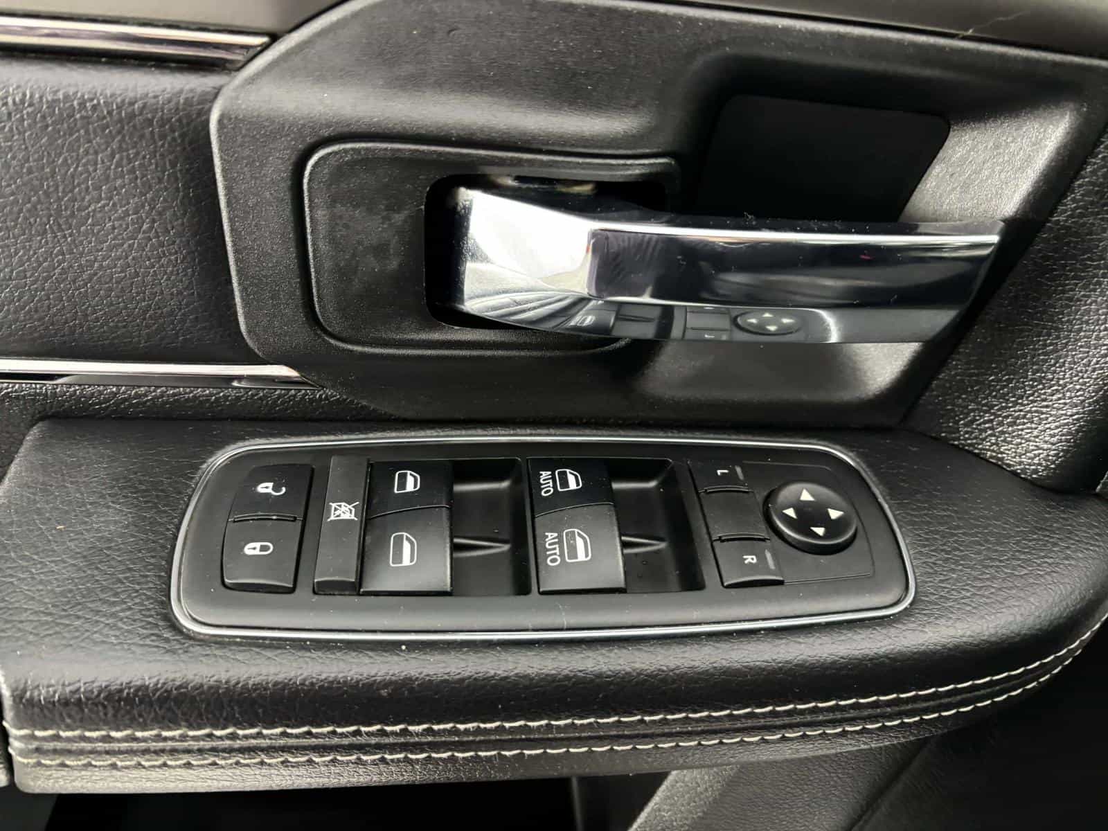 2017 RAM 1500 Sport - Image 13