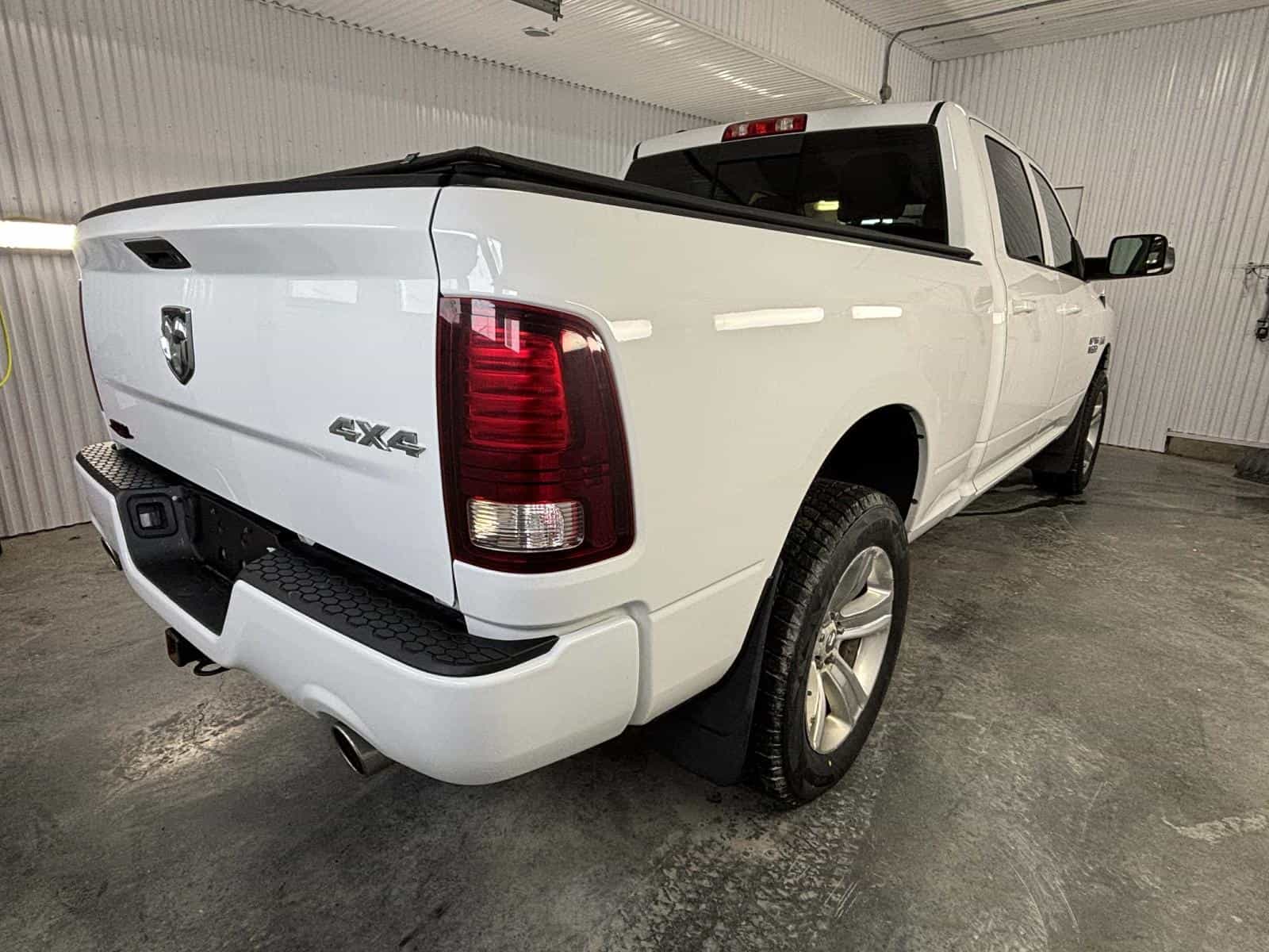 Image 3 RAM 1500 Sport 2017