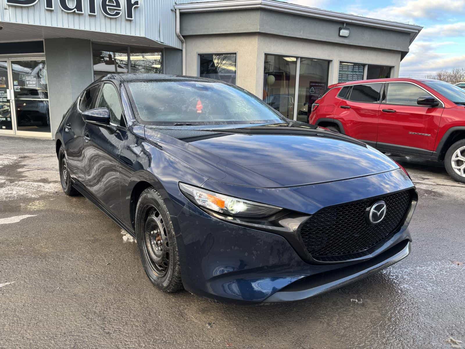 2019 Mazda Mazda3 Sport GS - Image 2