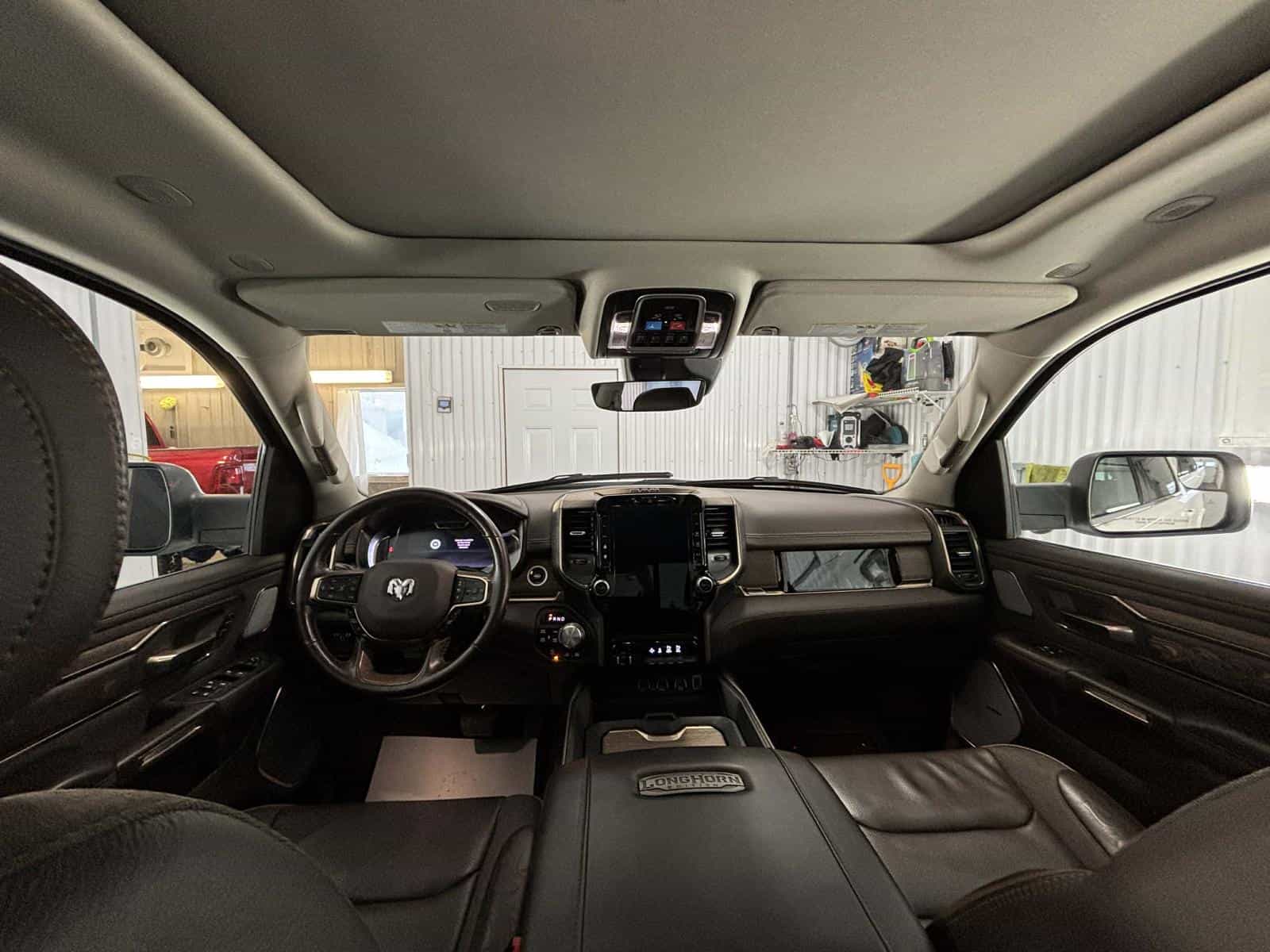 2025 RAM 1500 Limited Longhorn - Image 9