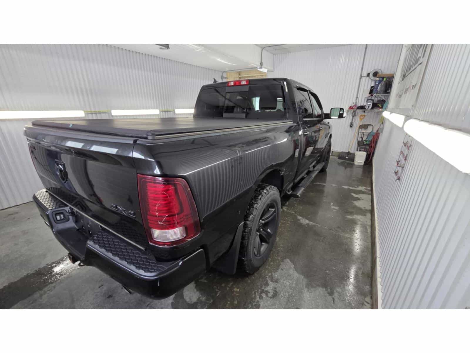 2018 RAM 1500 Sport - Image 3