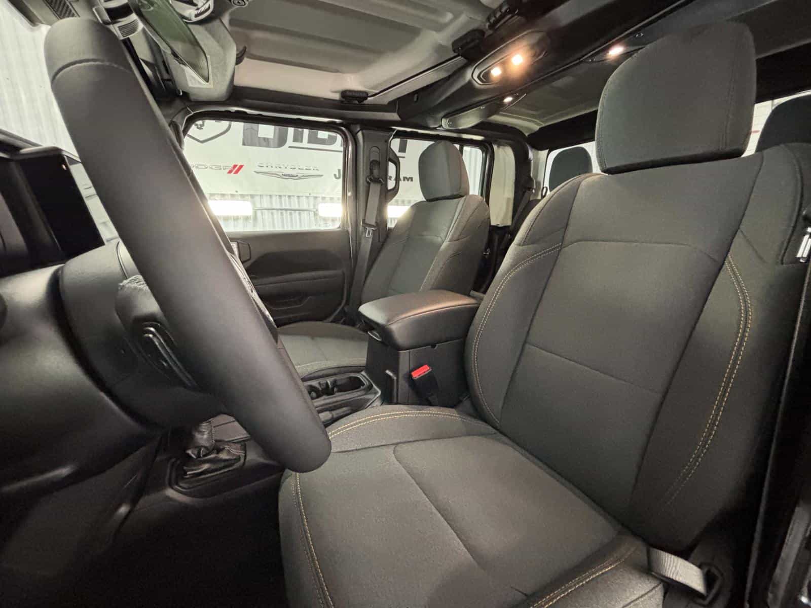 Image 5 Jeep Gladiator NightHawk 2025