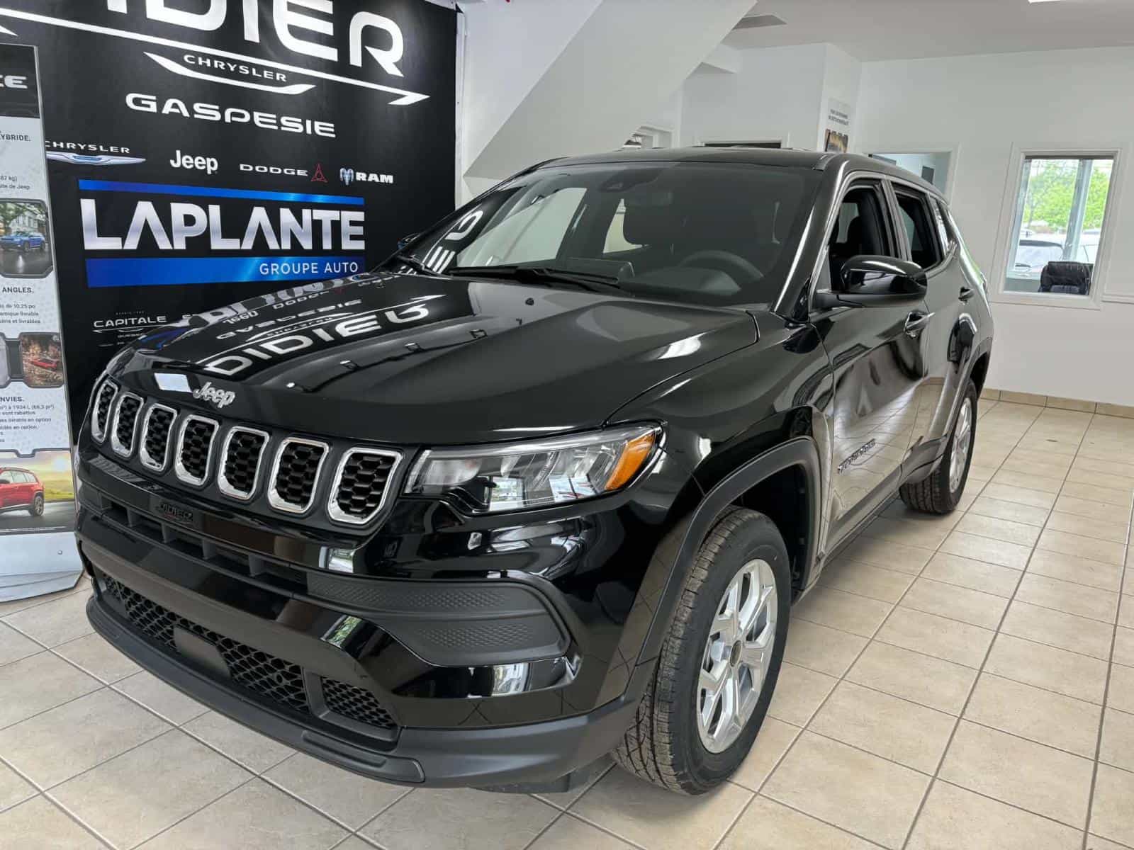 Image 1 Jeep Compass Sport 2026