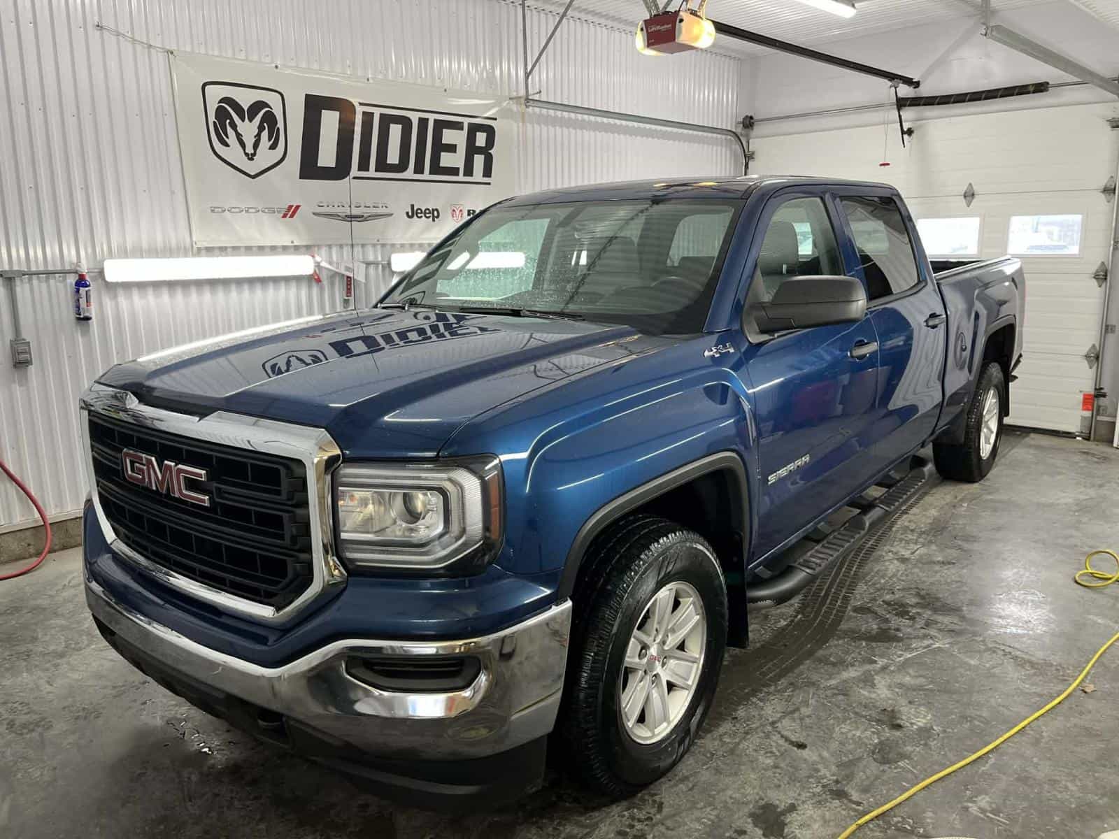 Image 1 GMC Sierra K1500 Base 2018