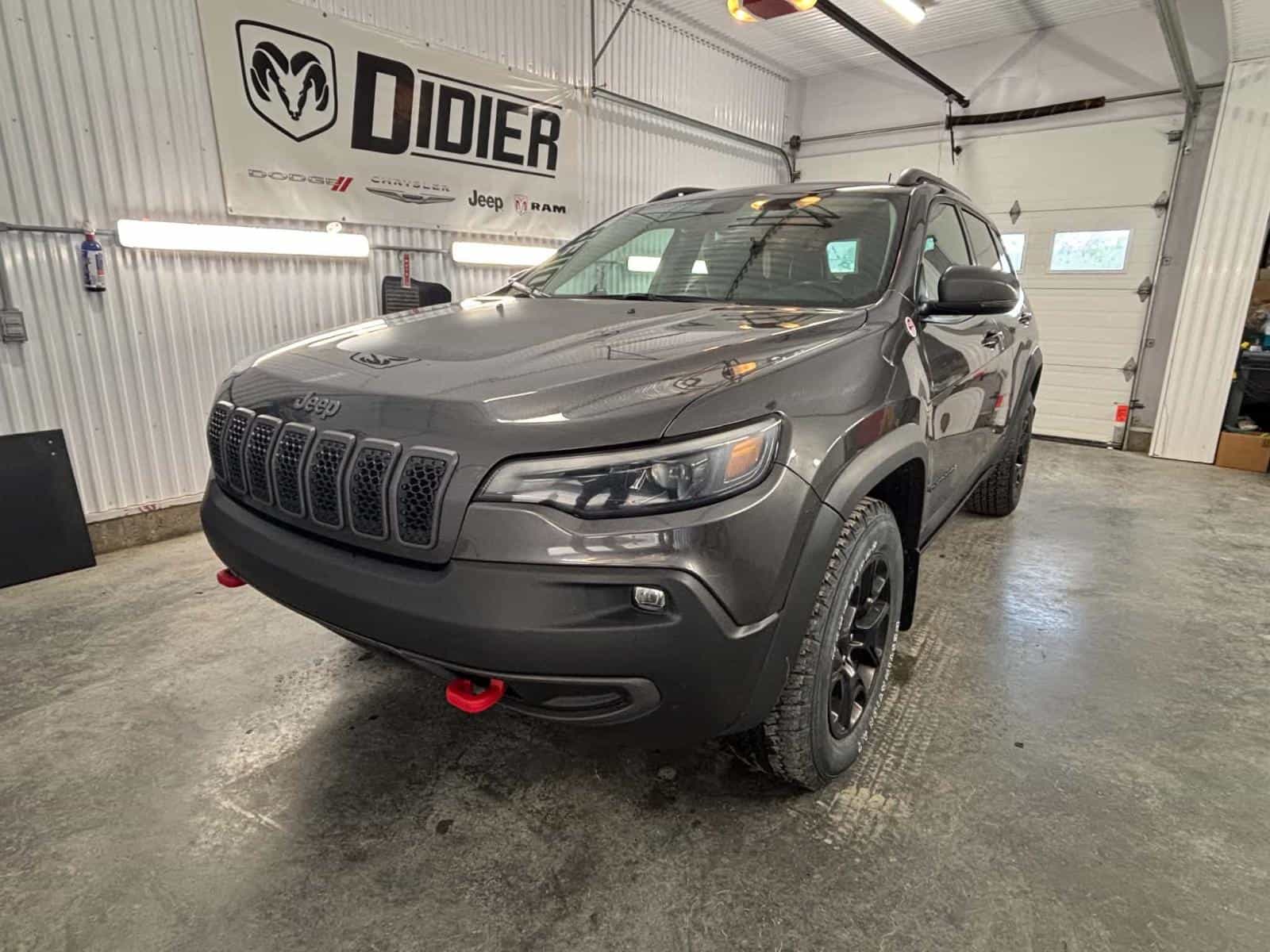 Image 1 Jeep Cherokee Trailhawk 2021