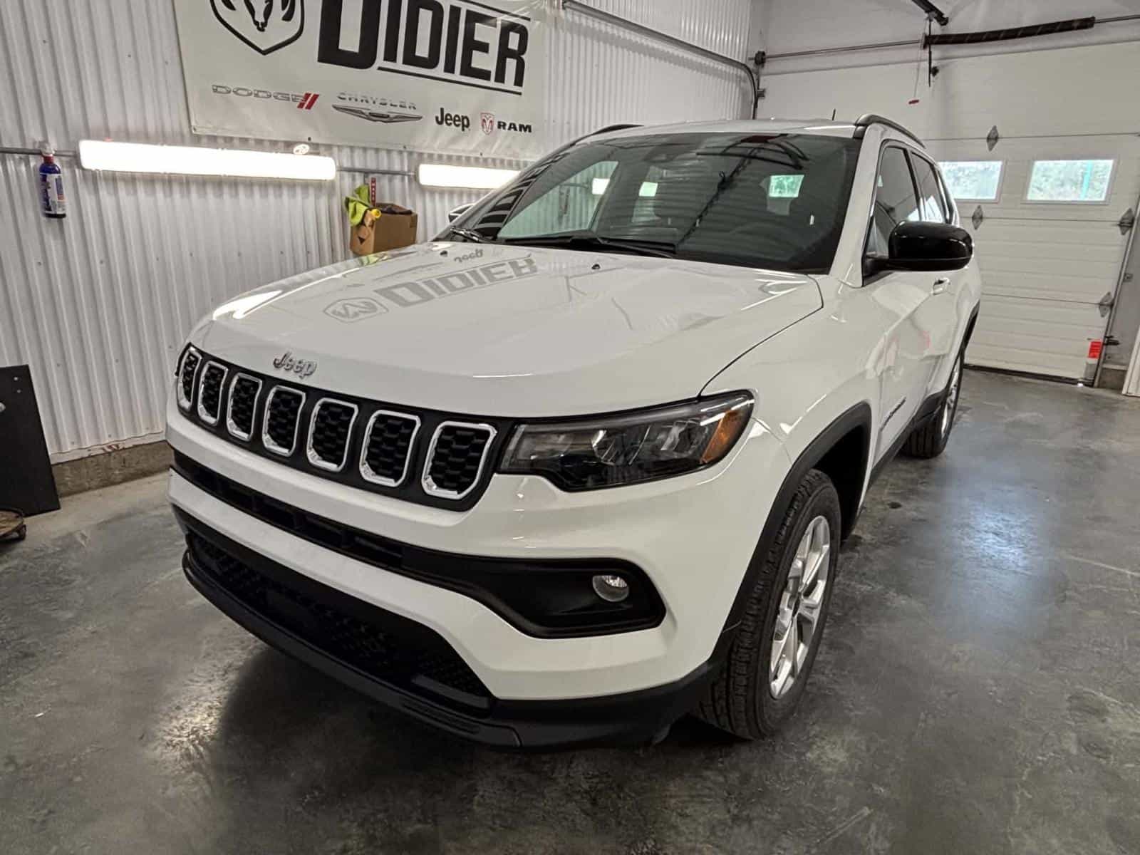 2025 Jeep Compass North - Image 1