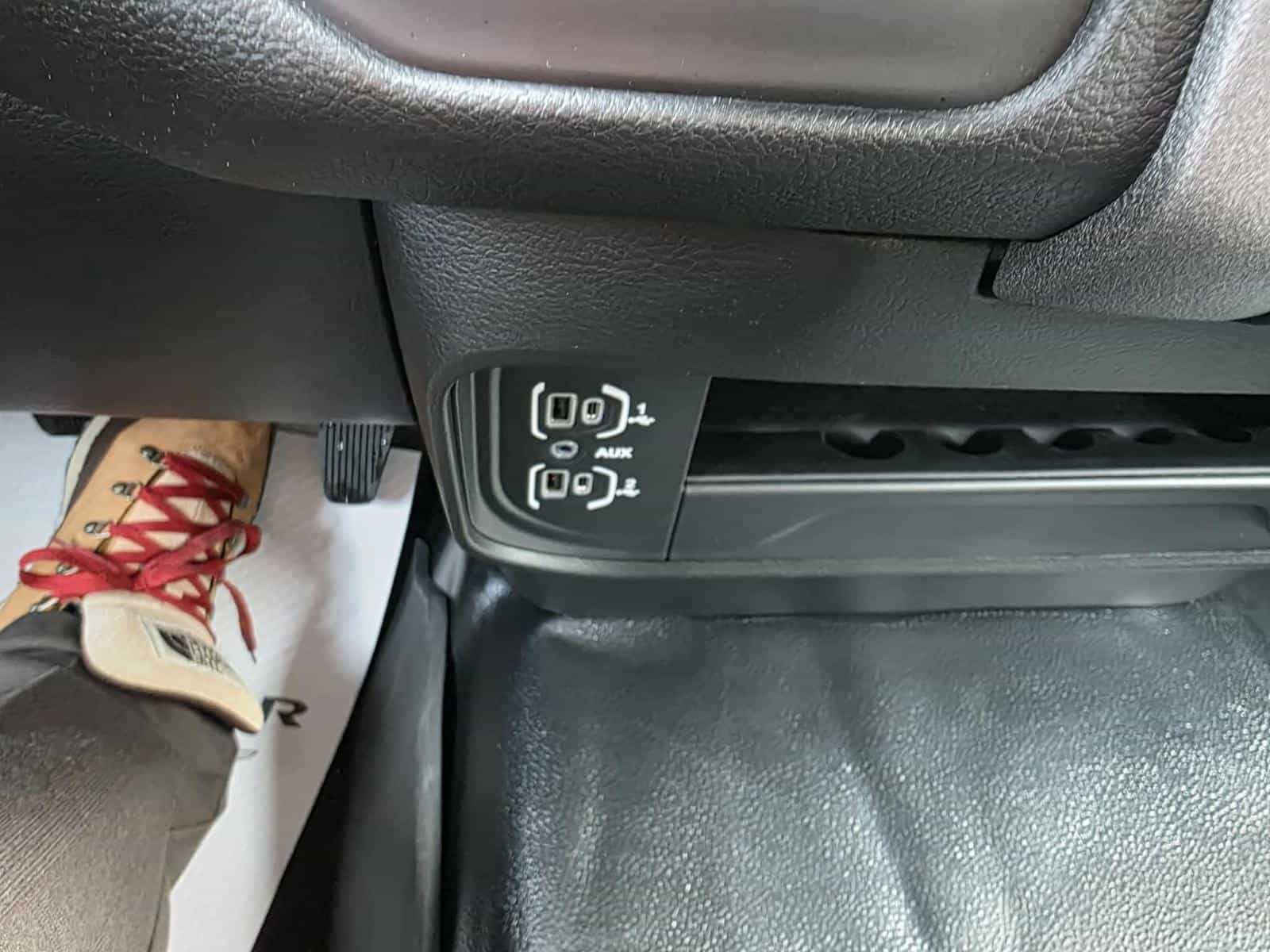 2024 RAM Chassis Cab 3500 Tradesman - Image 16