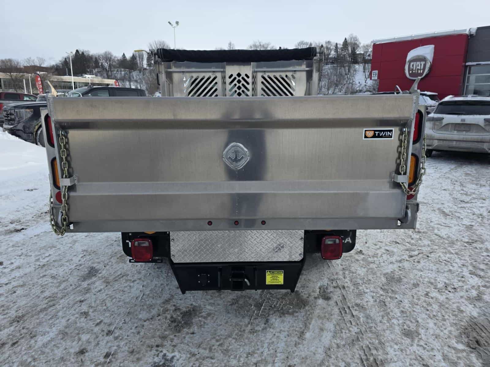 2024 RAM Chassis Cab 3500 Tradesman - Image 9