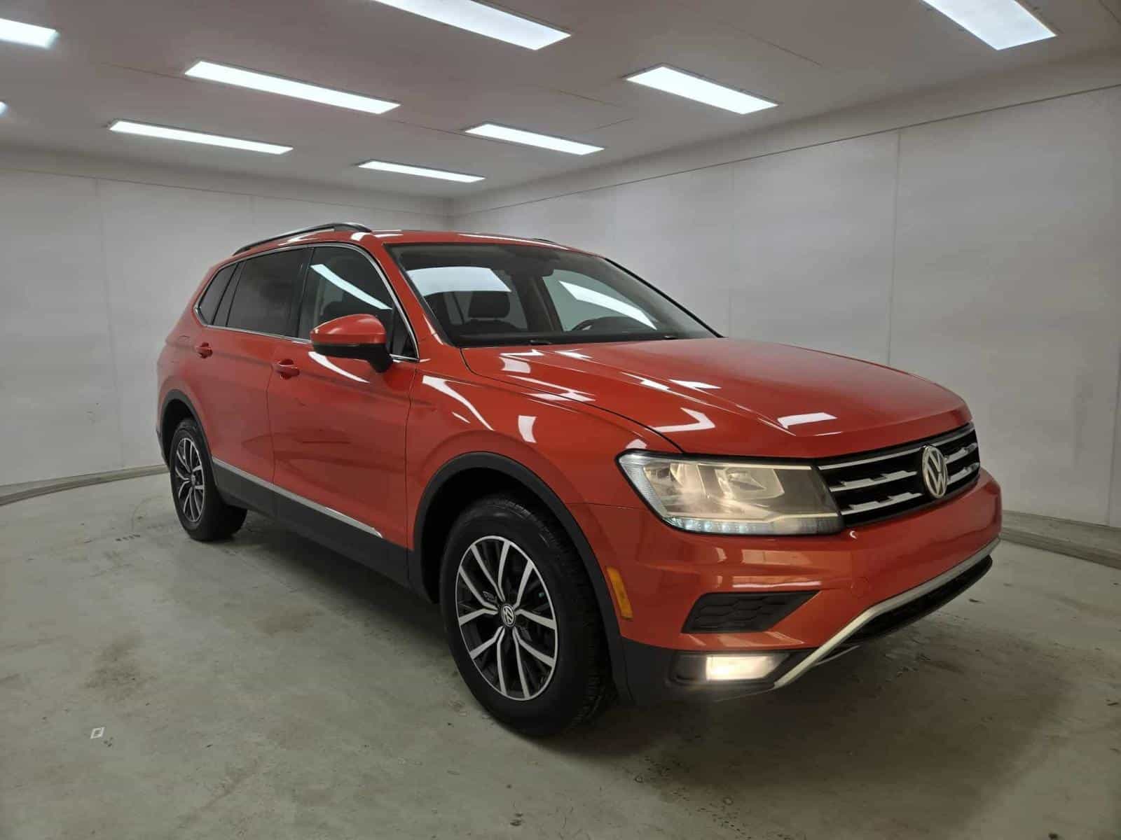 2018 Volkswagen Tiguan Comfortline - Image 2