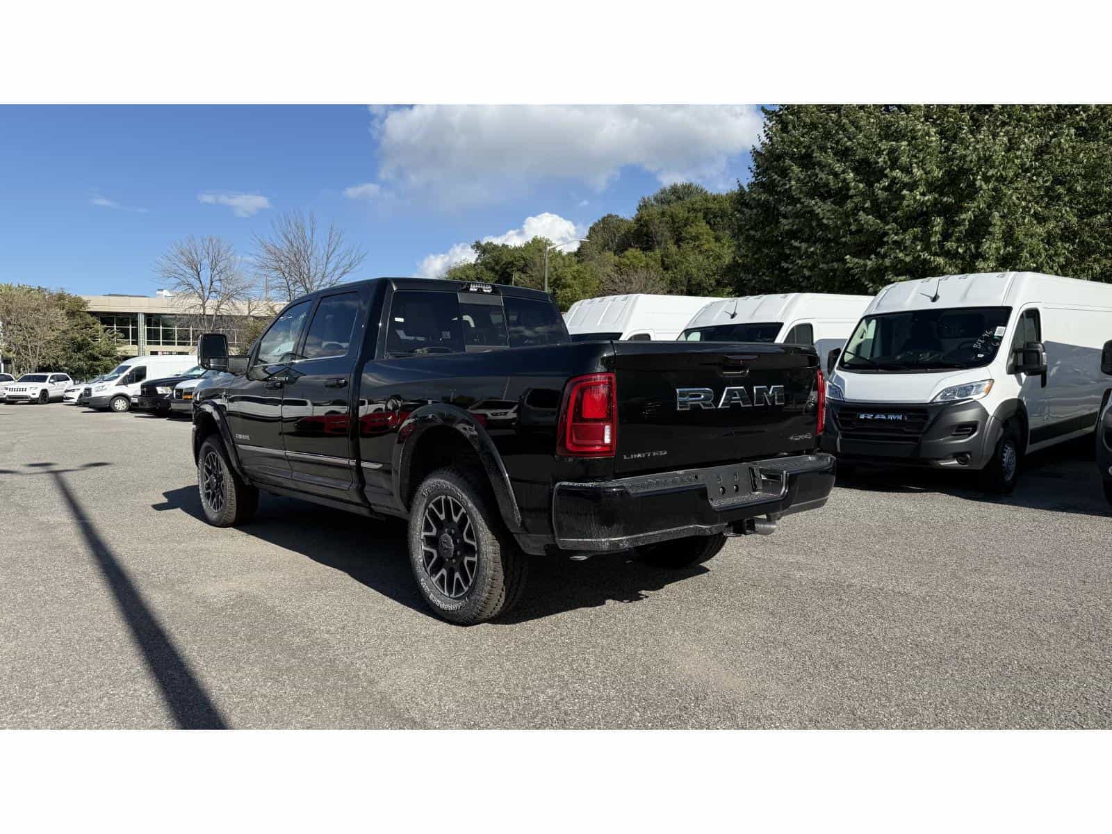 2025 RAM 2500 Limited - Image 4