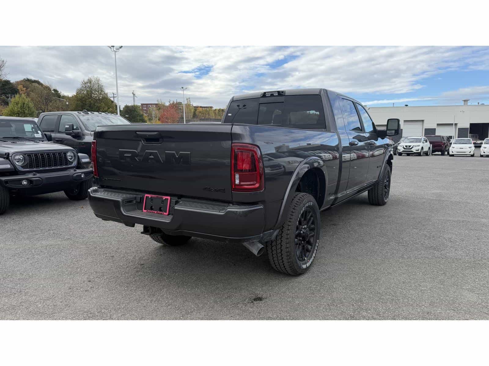 Image 3 RAM 2500 Limited 2026