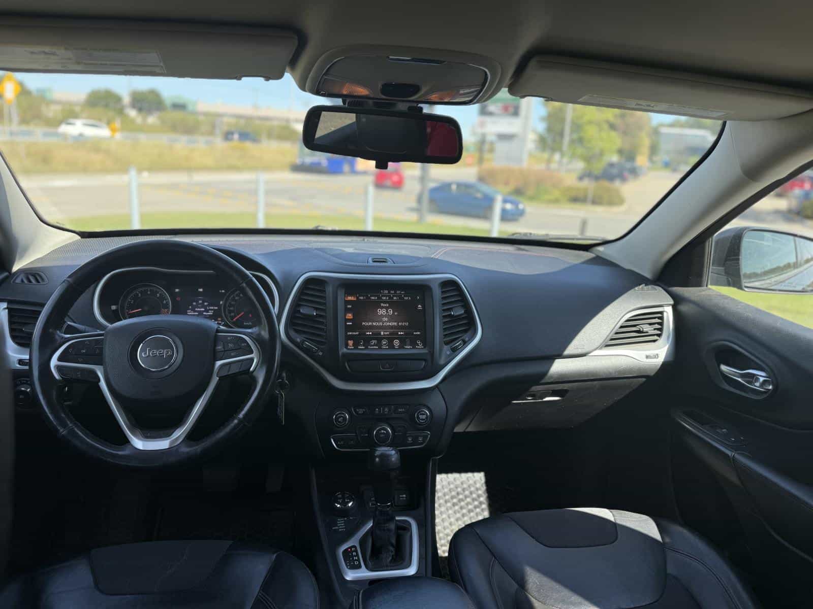 2015 Jeep Cherokee Trailhawk - Image 8