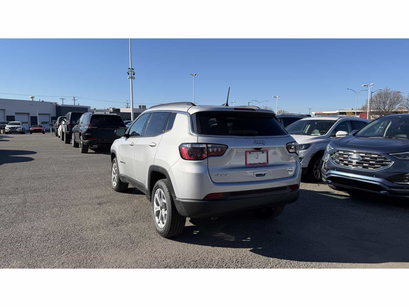 2026 Jeep Compass North - Image 4