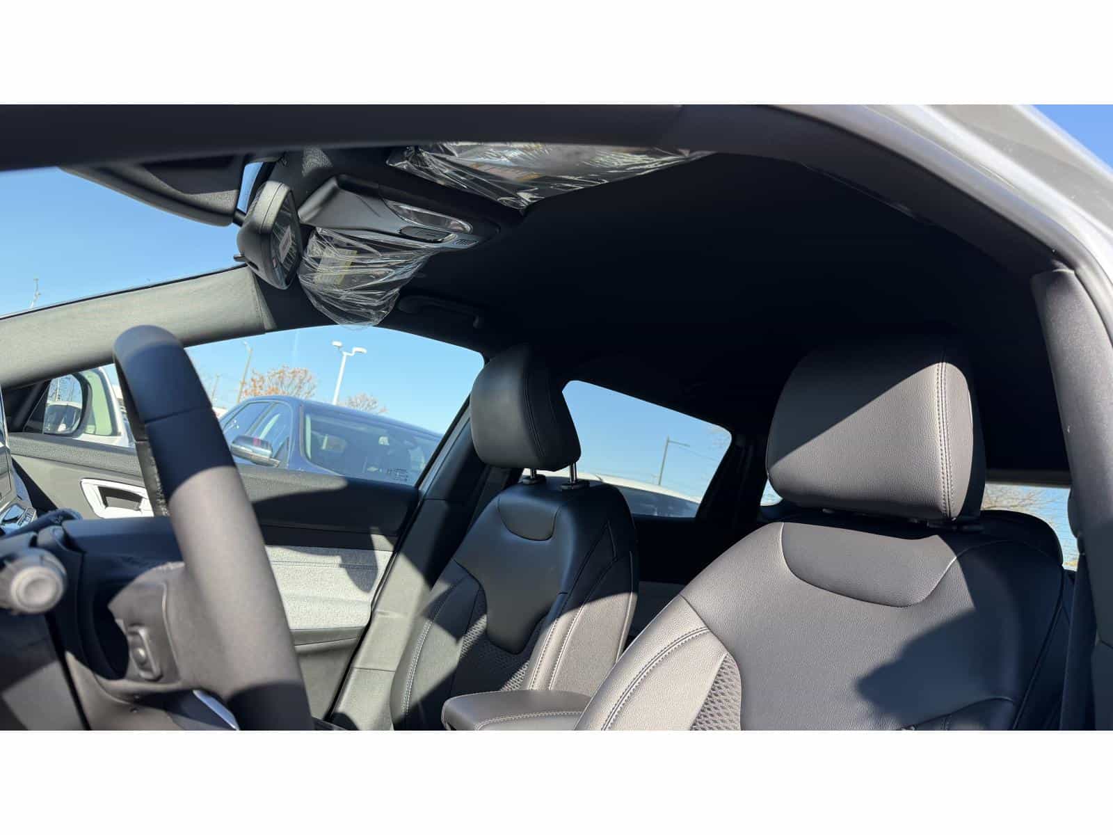 2026 Jeep Compass North - Image 6