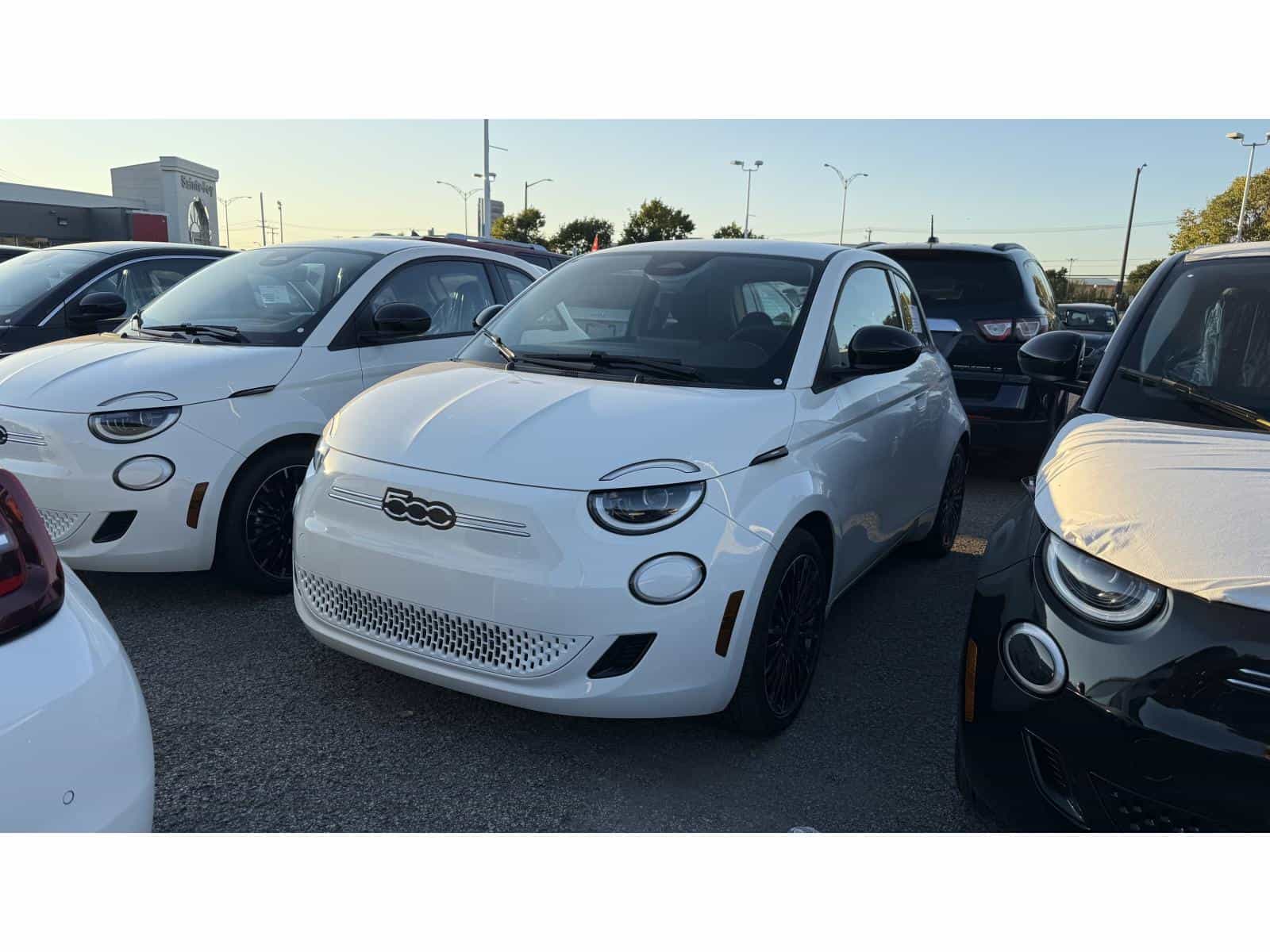 2025 Fiat All-New 500e BEV 500e RED - Image 1