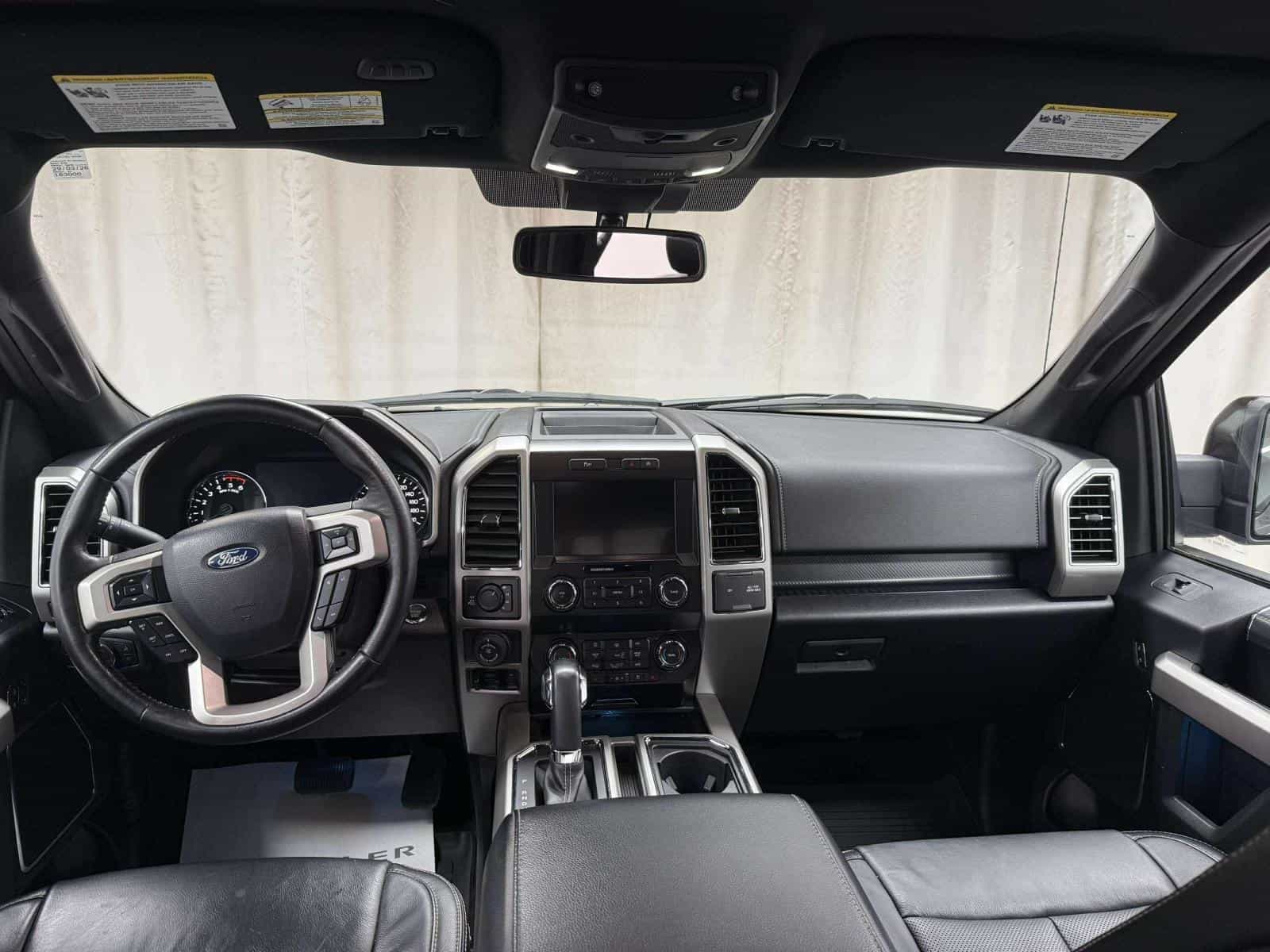 2019 Ford F150 SUPERCREW Lariat - Image 9