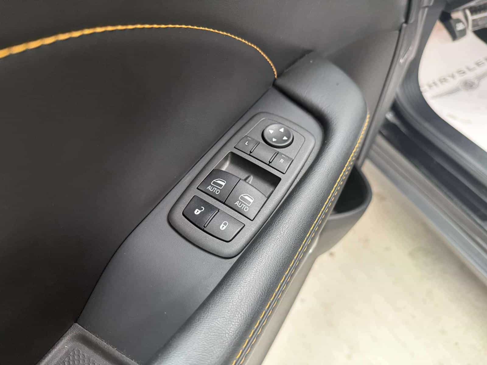 2023 Dodge Challenger Scat Pack 392 - Image 10