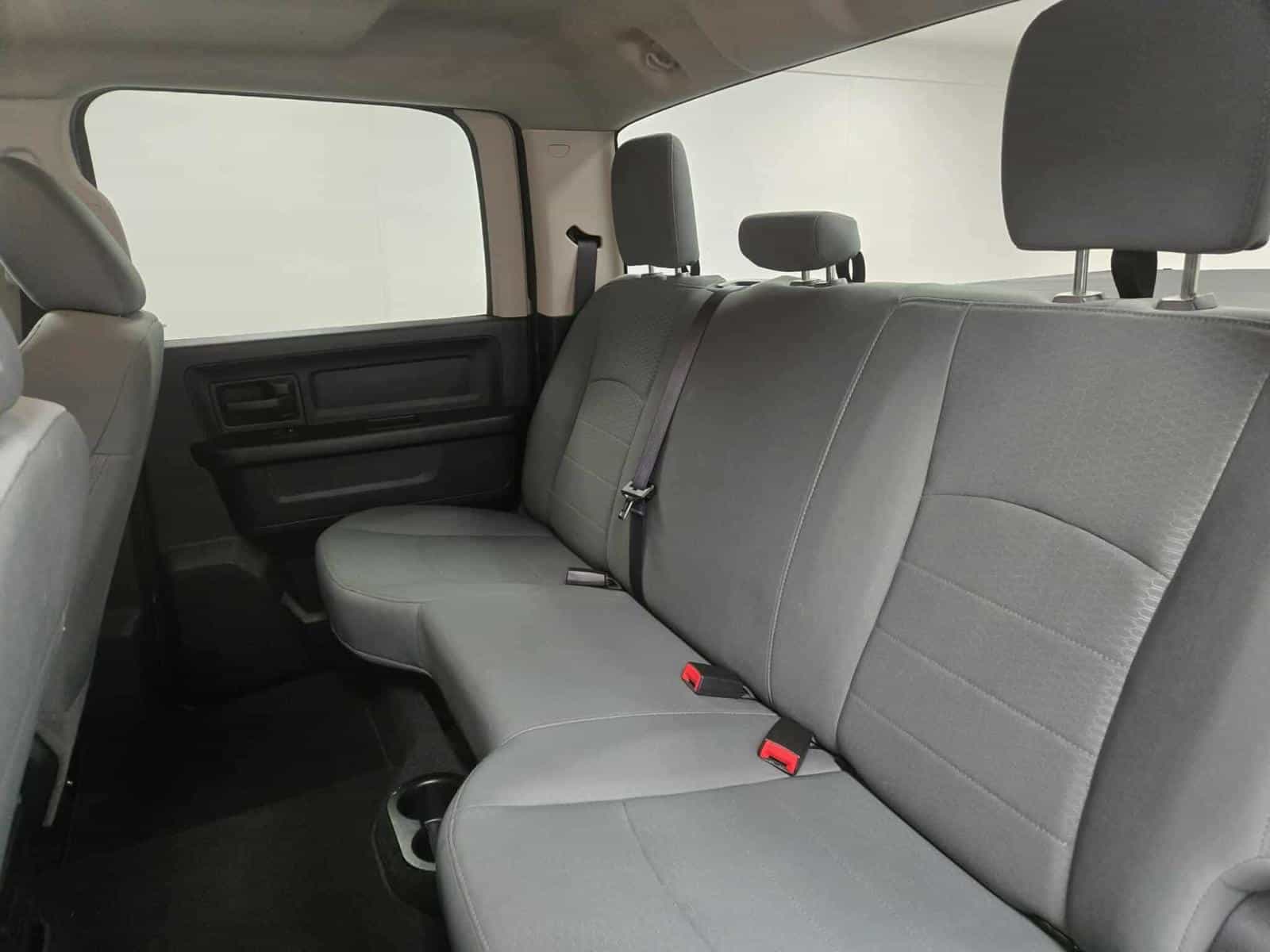 2017 RAM 1500 SXT - Image 9