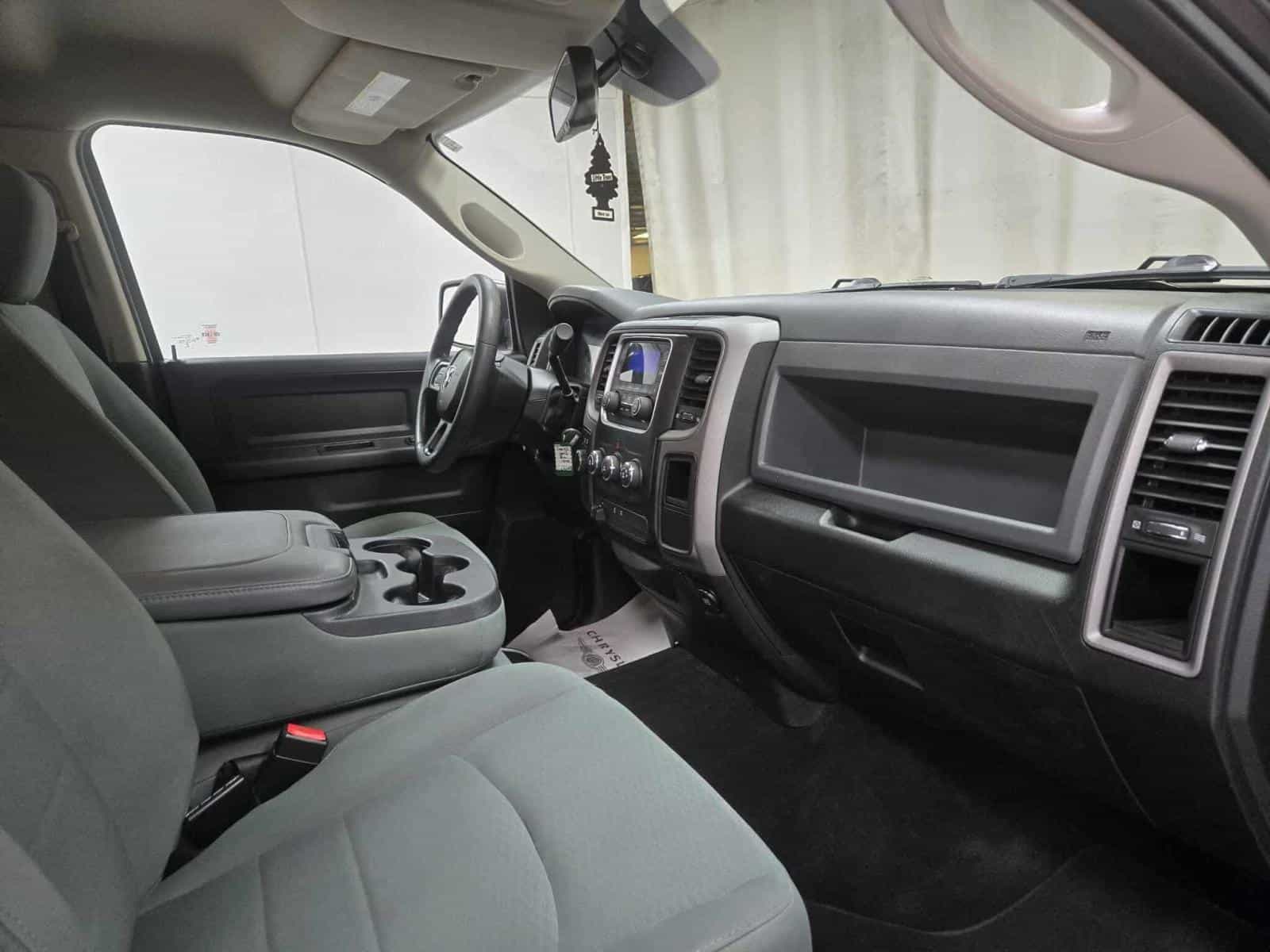 2017 RAM 1500 SXT - Image 10