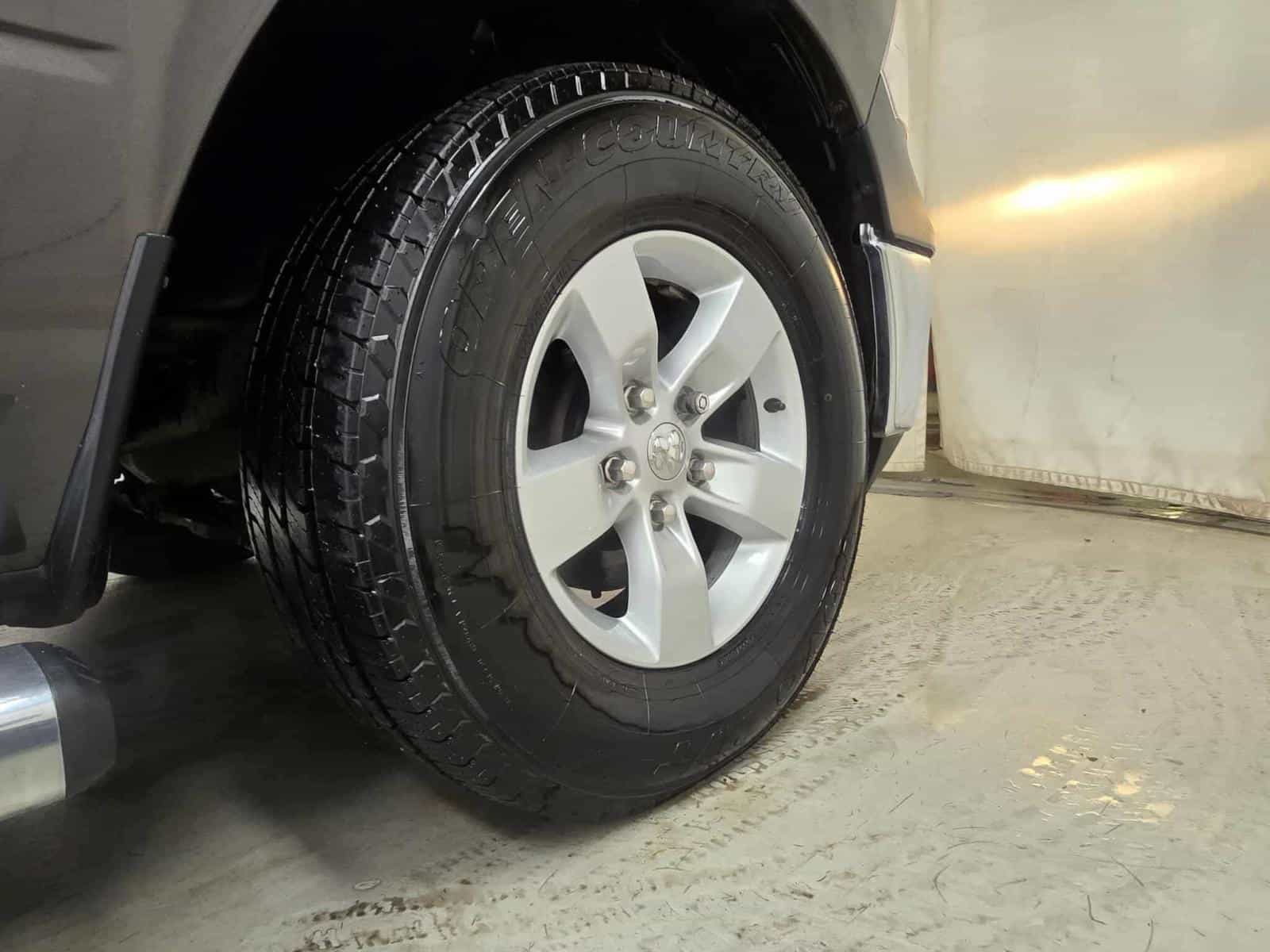 2017 RAM 1500 SXT - Image 7