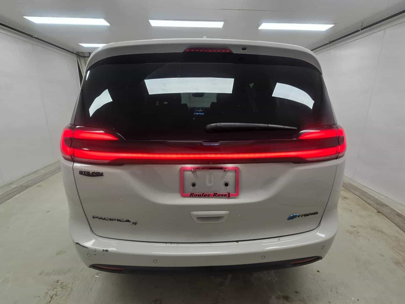 2021 Chrysler Pacifica Hybrid Touring L Hyb Touring L Plus - Image 6