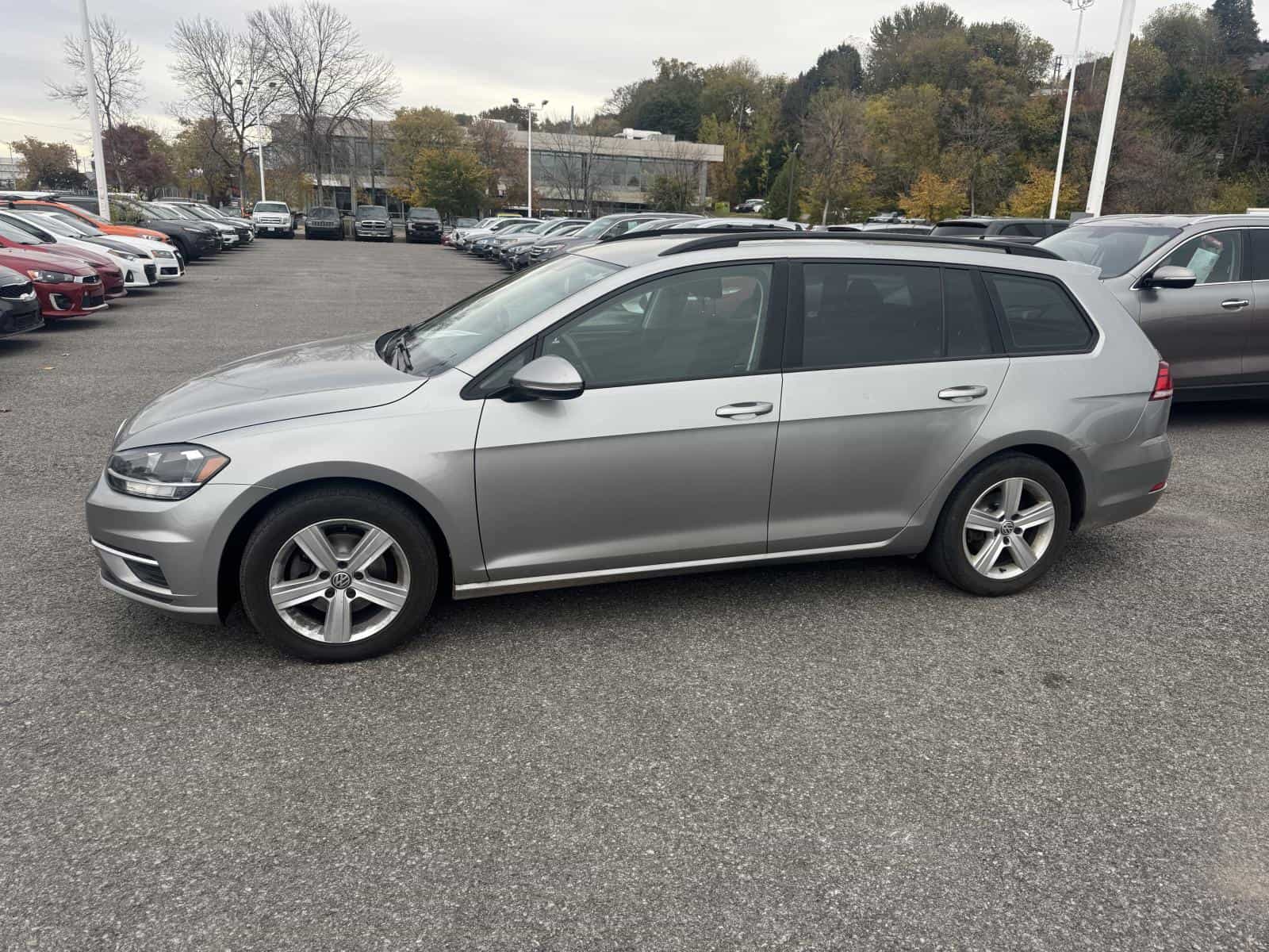 2018 Volkswagen Golf Sportwagen S/4Motion Comfortline - Image 2