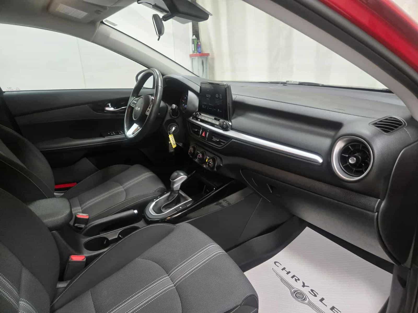 2022 Kia Forte Gt Line GT-Line - Image 6