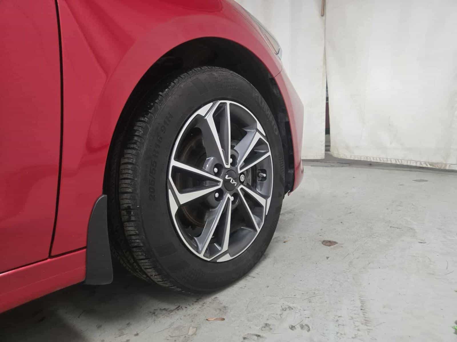 2022 Kia Forte Gt Line GT-Line - Image 5