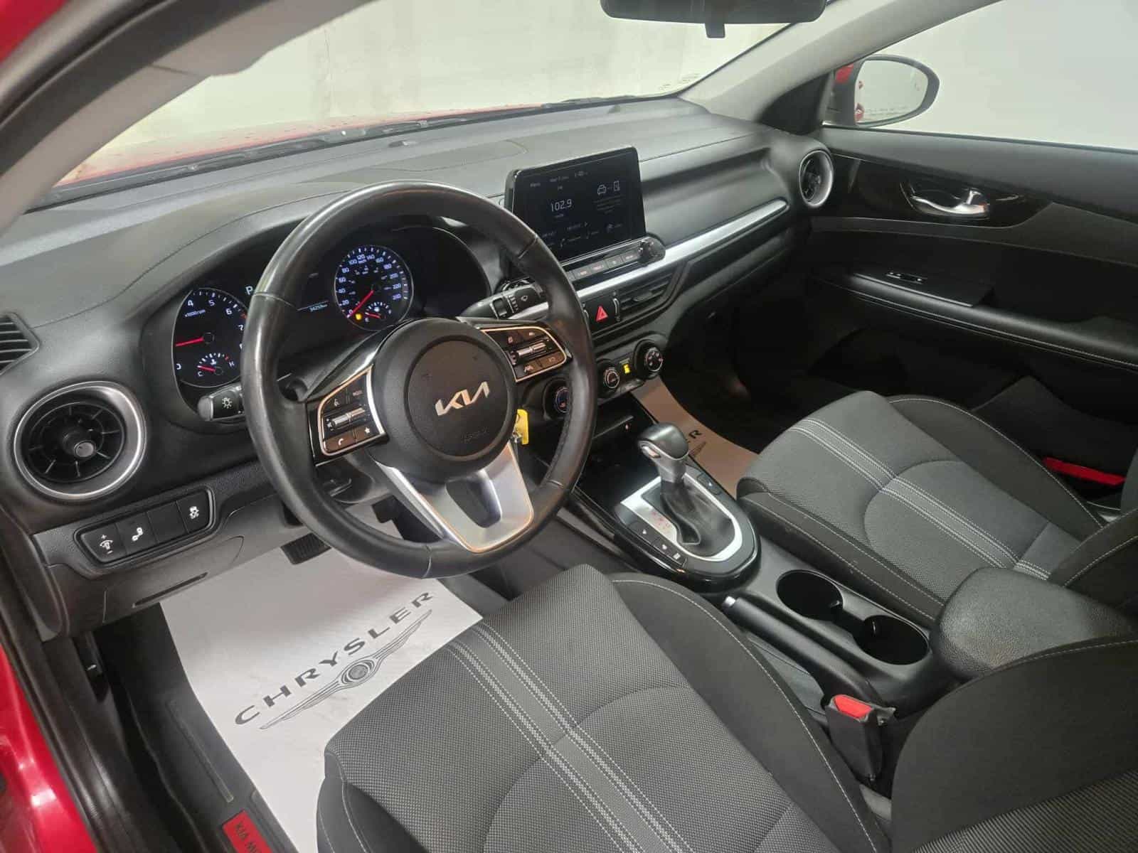 2022 Kia Forte Gt Line GT-Line - Image 13