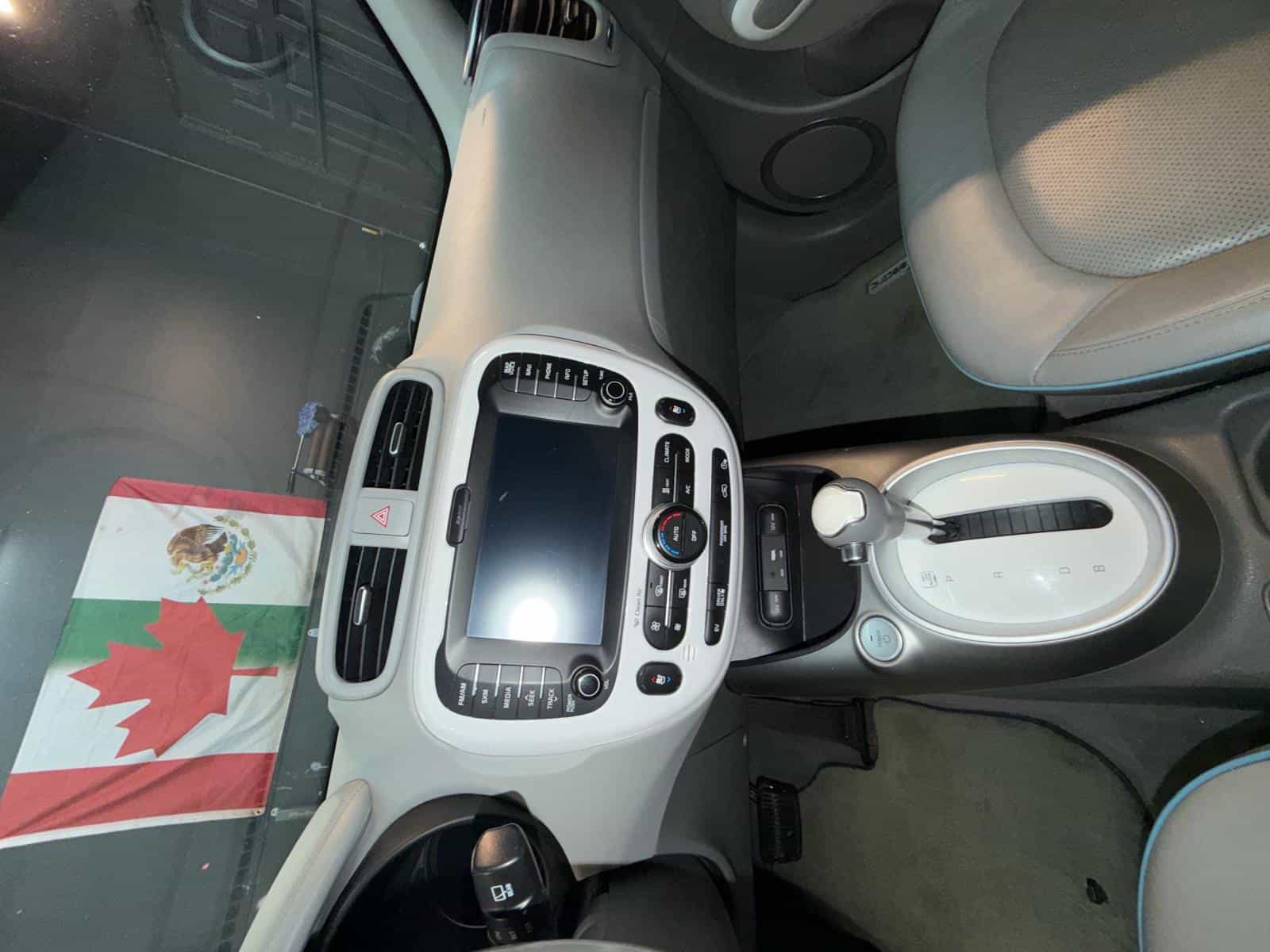 2016 Kia Soul Ev + EV Luxury - Image 4