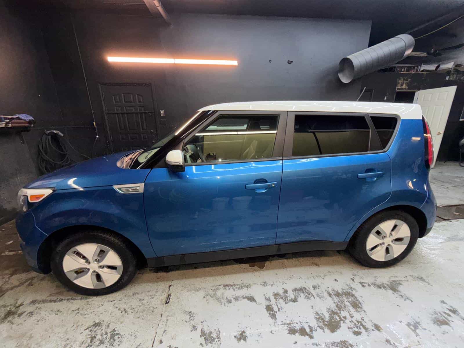 2016 Kia Soul Ev + EV Luxury - Image 1