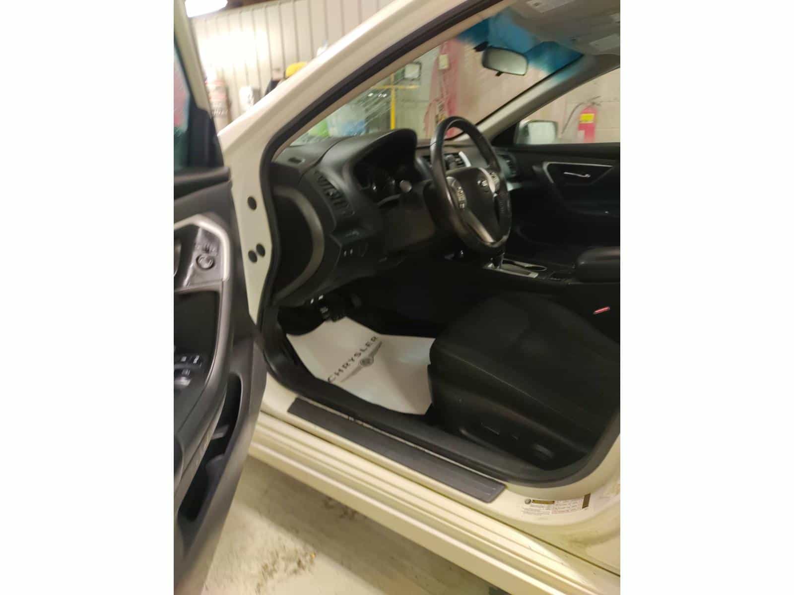 2017 Nissan Altima 2.5/S/Sv/Sl/Sr SV - Image 6