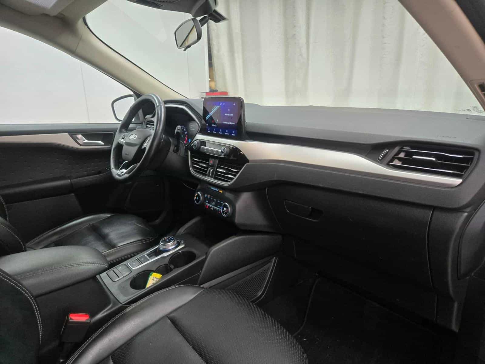 2020 Ford Escape SEL - Image 12