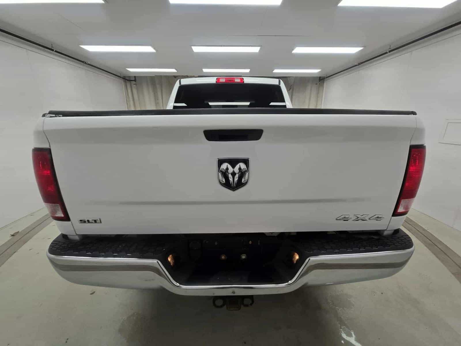 2022 RAM 1500 Classic SLT - Image 5