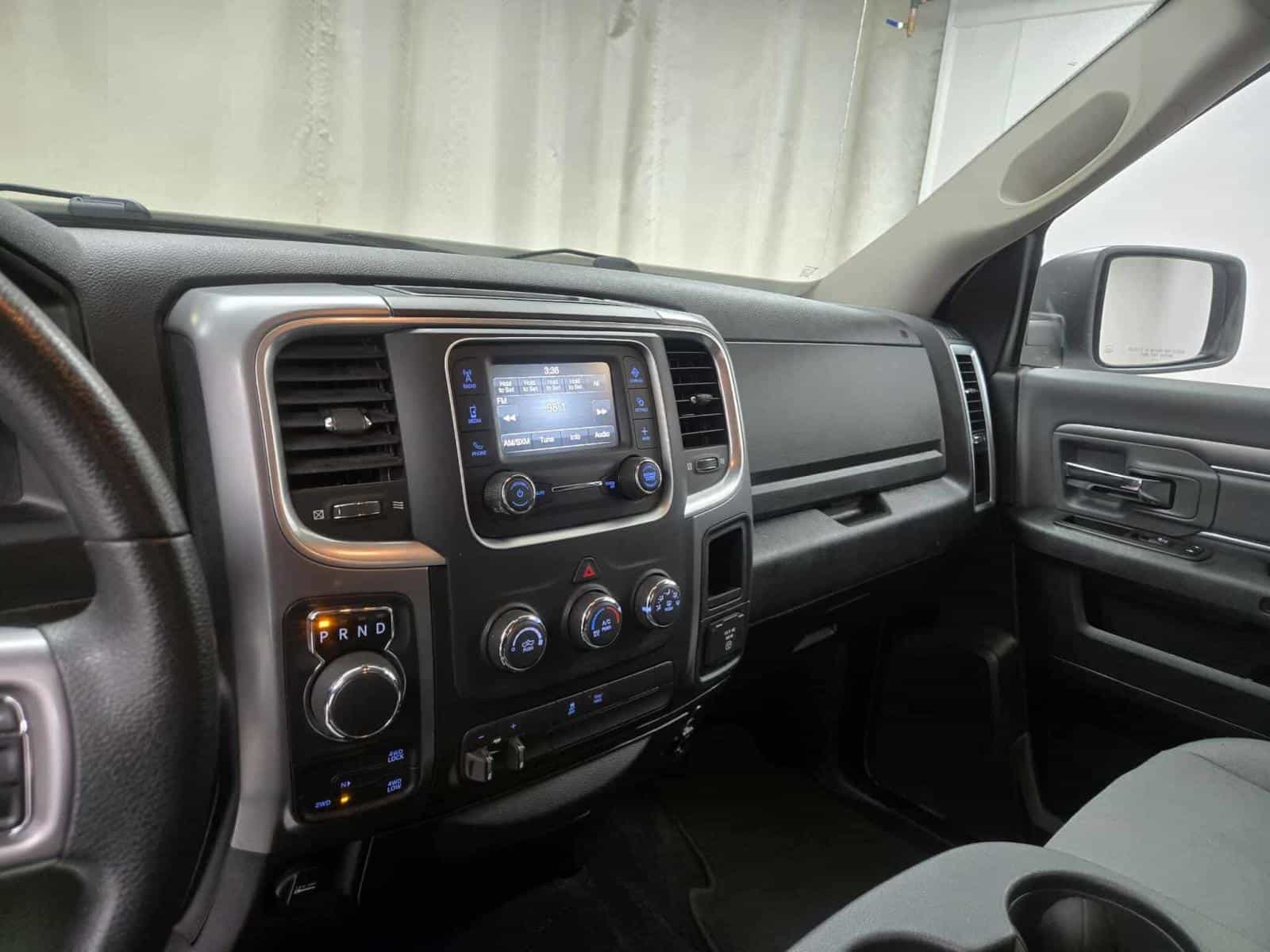 2022 RAM 1500 Classic SLT - Image 14