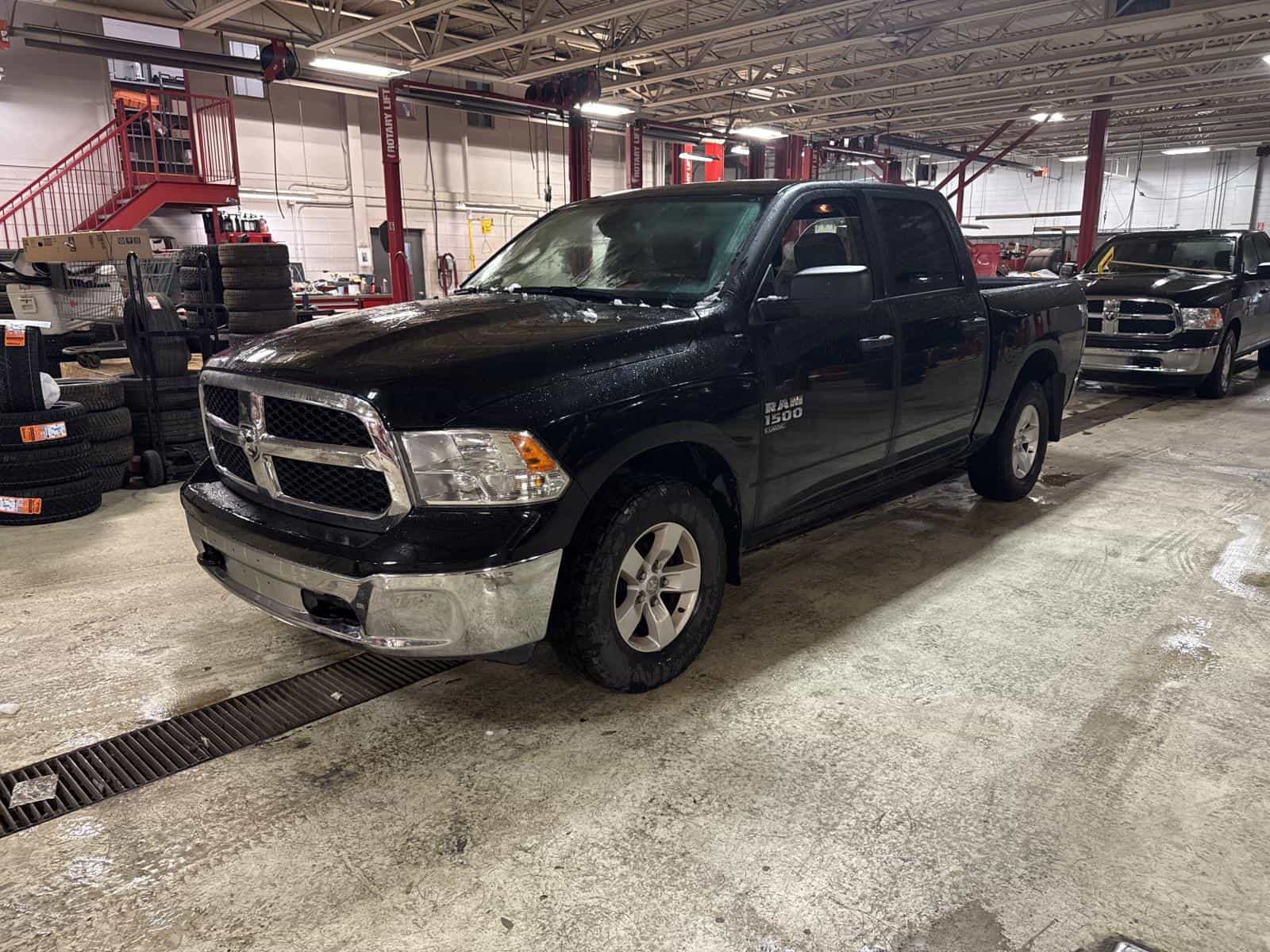 2022 RAM 1500 CLASSIC SLT SLT - Image 1