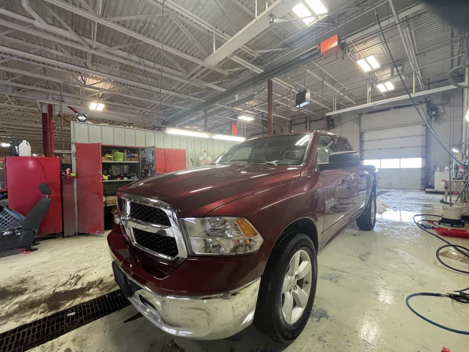 2023 RAM 1500 CLASSIC SLT SLT - Image 1