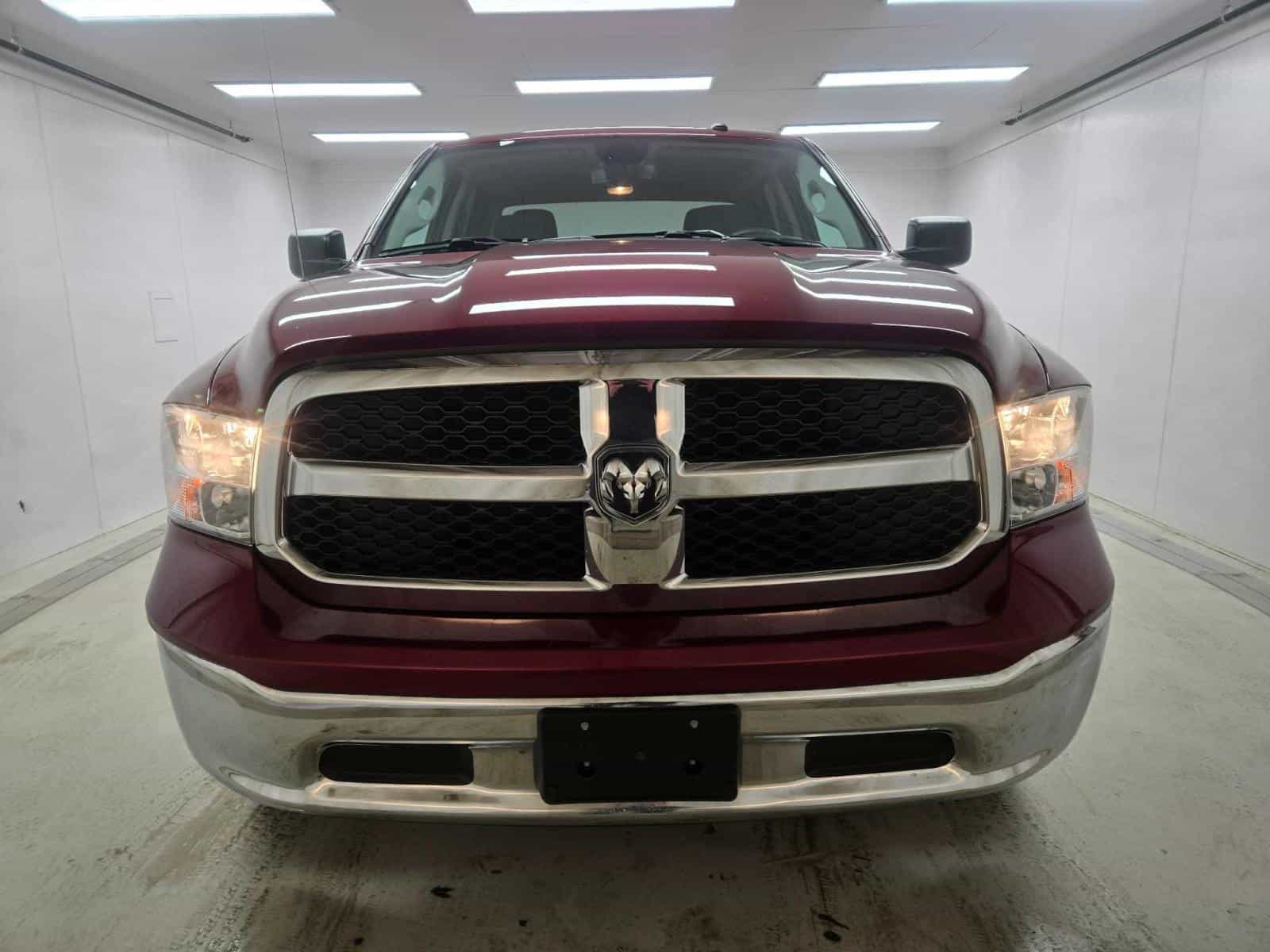 2023 RAM 1500 Classic SLT - Image 3