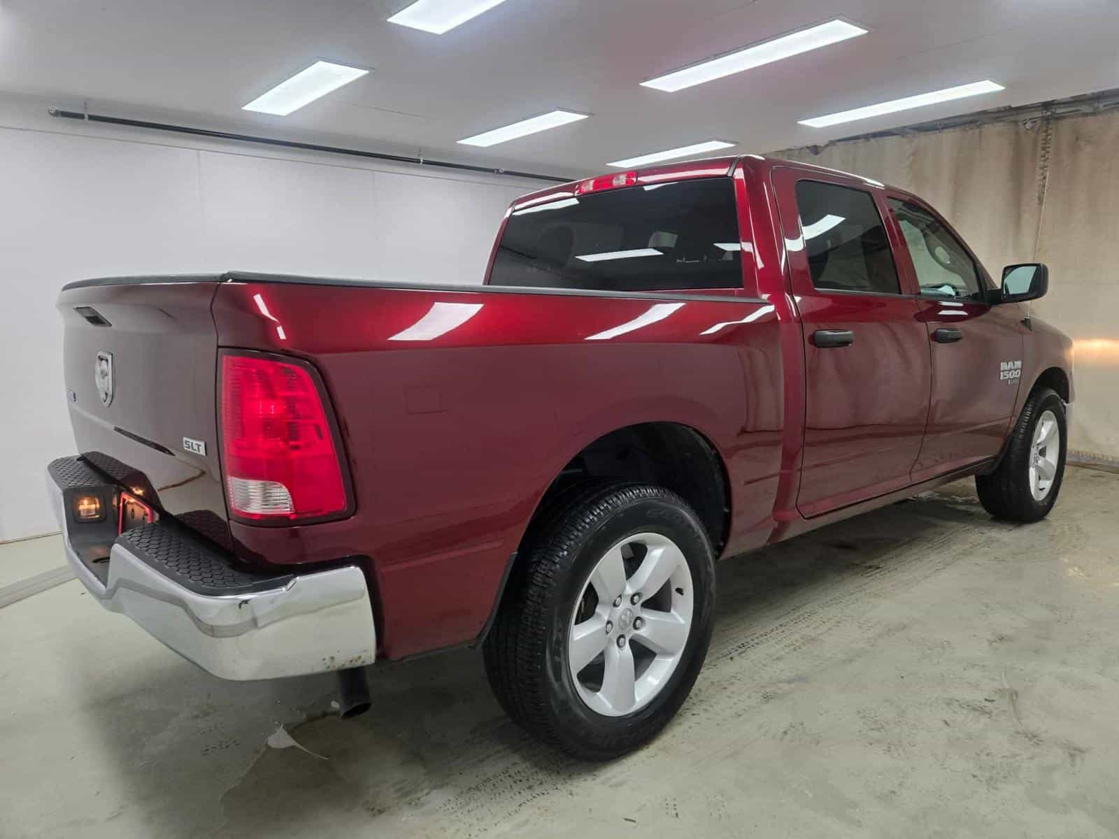 2023 RAM 1500 Classic SLT - Image 5