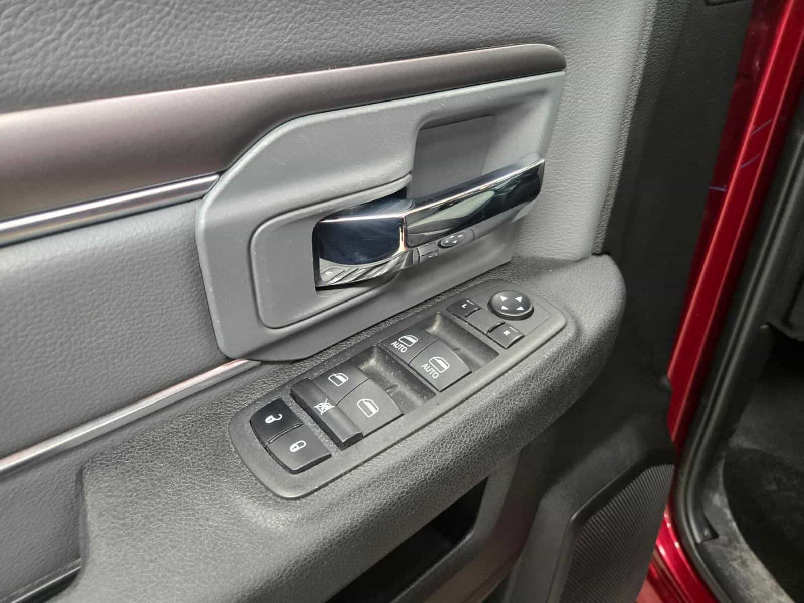 Image 12 RAM 1500 CLASSIC SLT SLT 2023