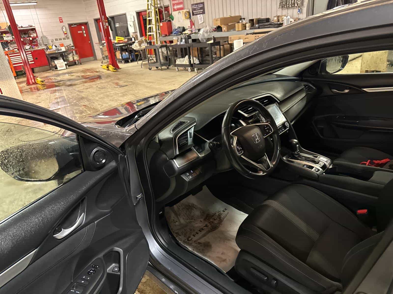 2021 Honda Civic EX - Image 13