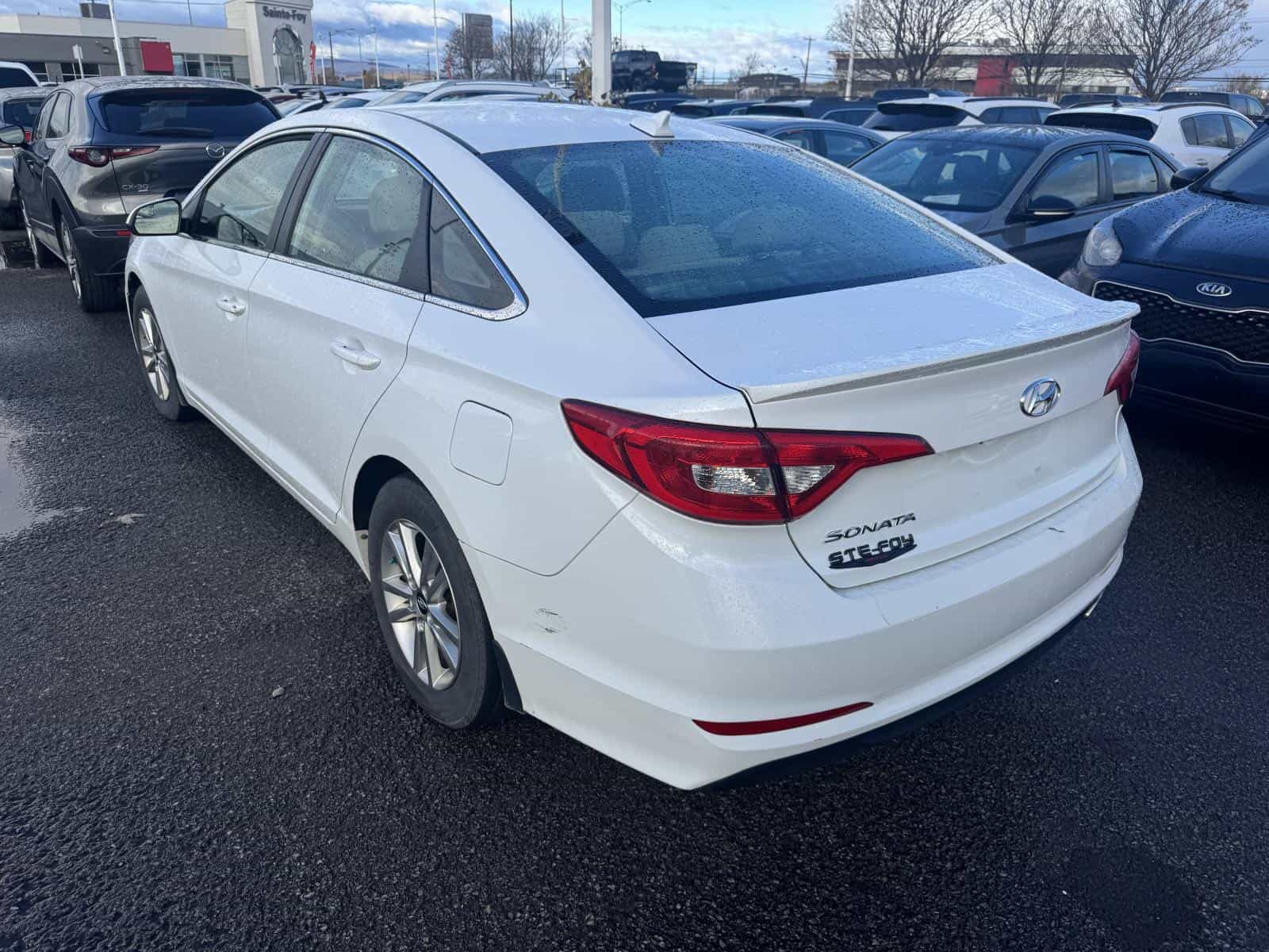 2015 Hyundai Sonata Se GL - Image 2