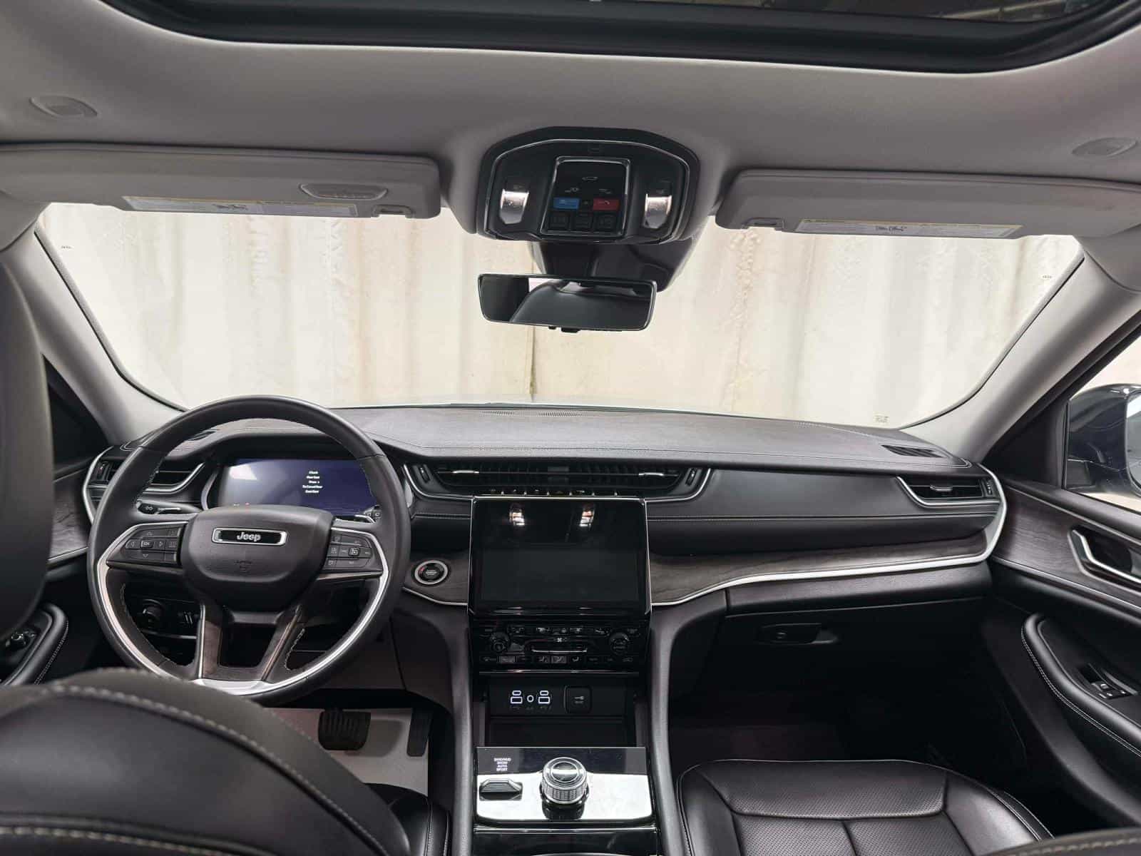 2023 Jeep Grand Cherokee L Limited - Image 9